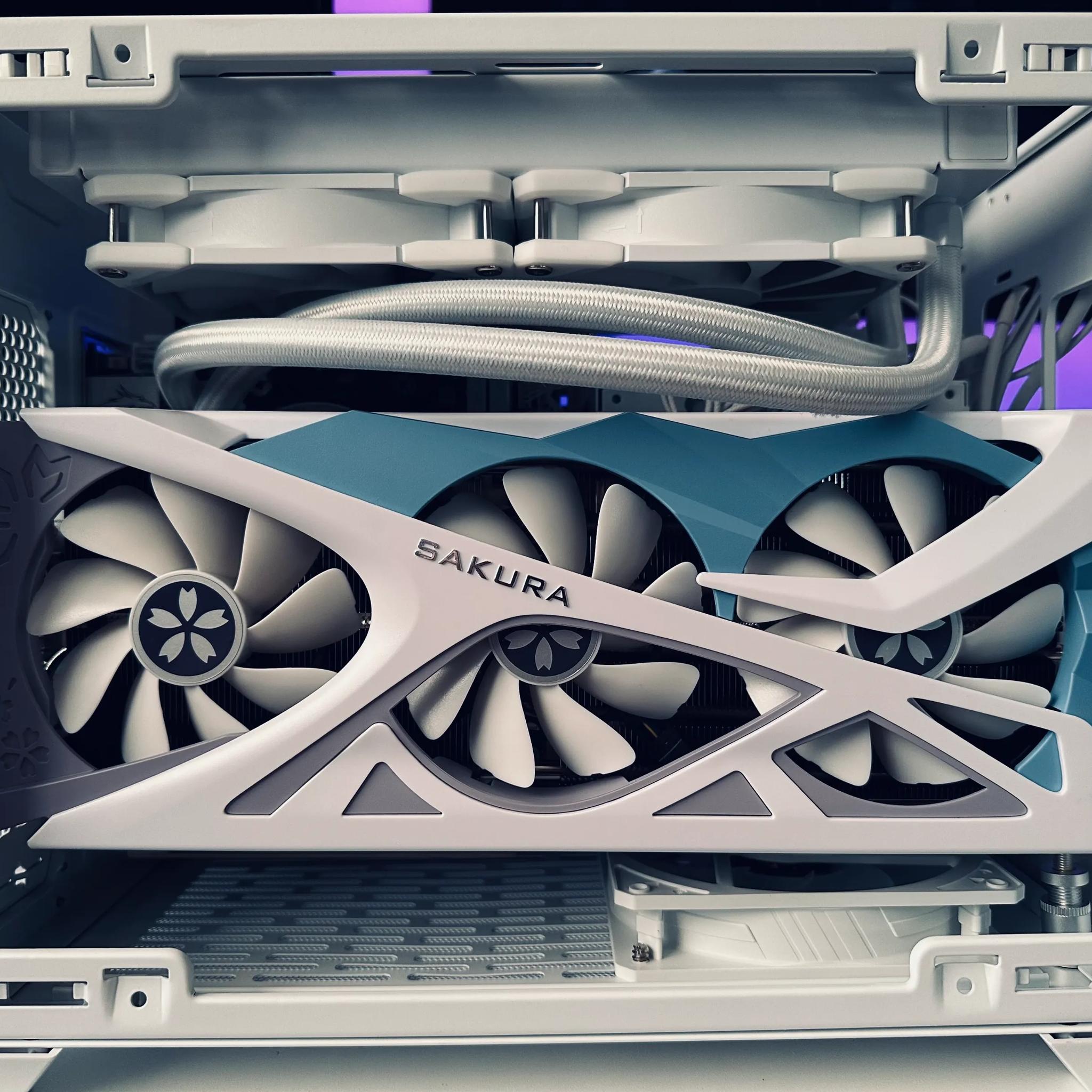 SAKURA RX 7800XT 16 GB | AMD 7600X3D | SFX MINI ITX BUILD | COOLERMASTER NR200P V2 | 32Gb @ 6000MT/s