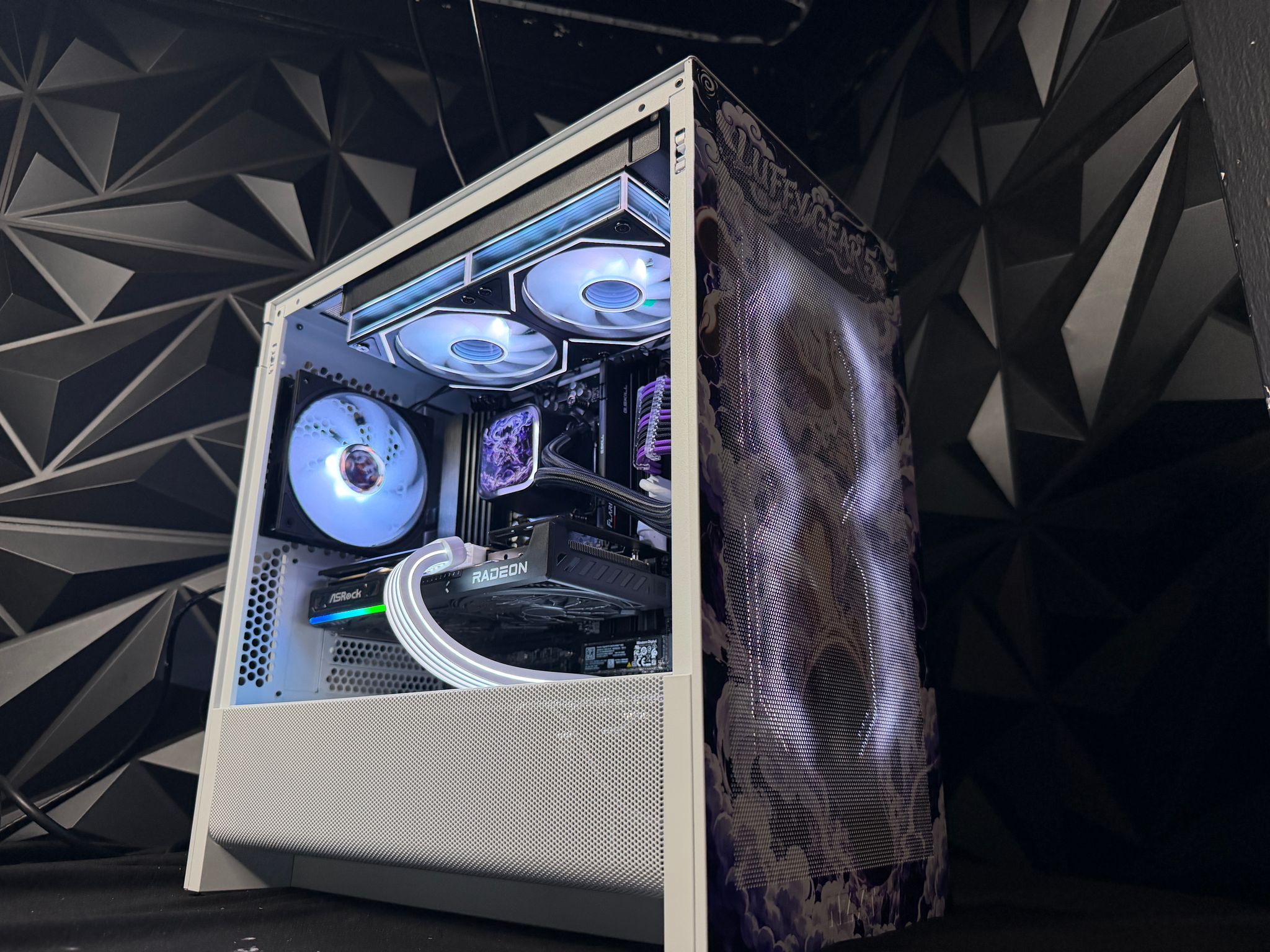 ☁️⚡ GEAR 5 ⚡☁️  Ryzen 5 7500X3D| 9060XT 16 GB| 16 GB DDR5| 1.25 TB NVMe|750W Gold PSU
