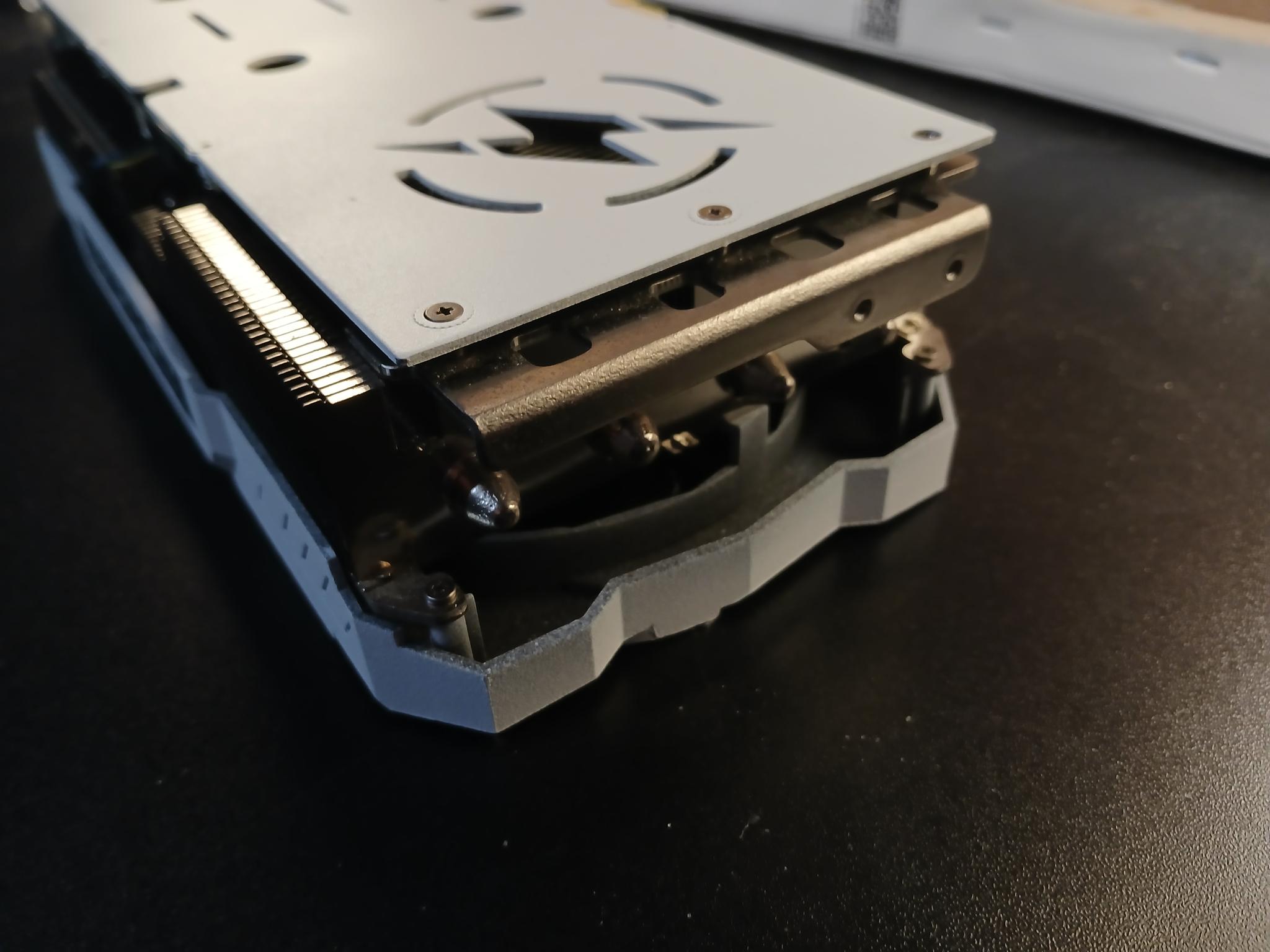 LIMITED EDITION RTX 3070 WHITE PNY