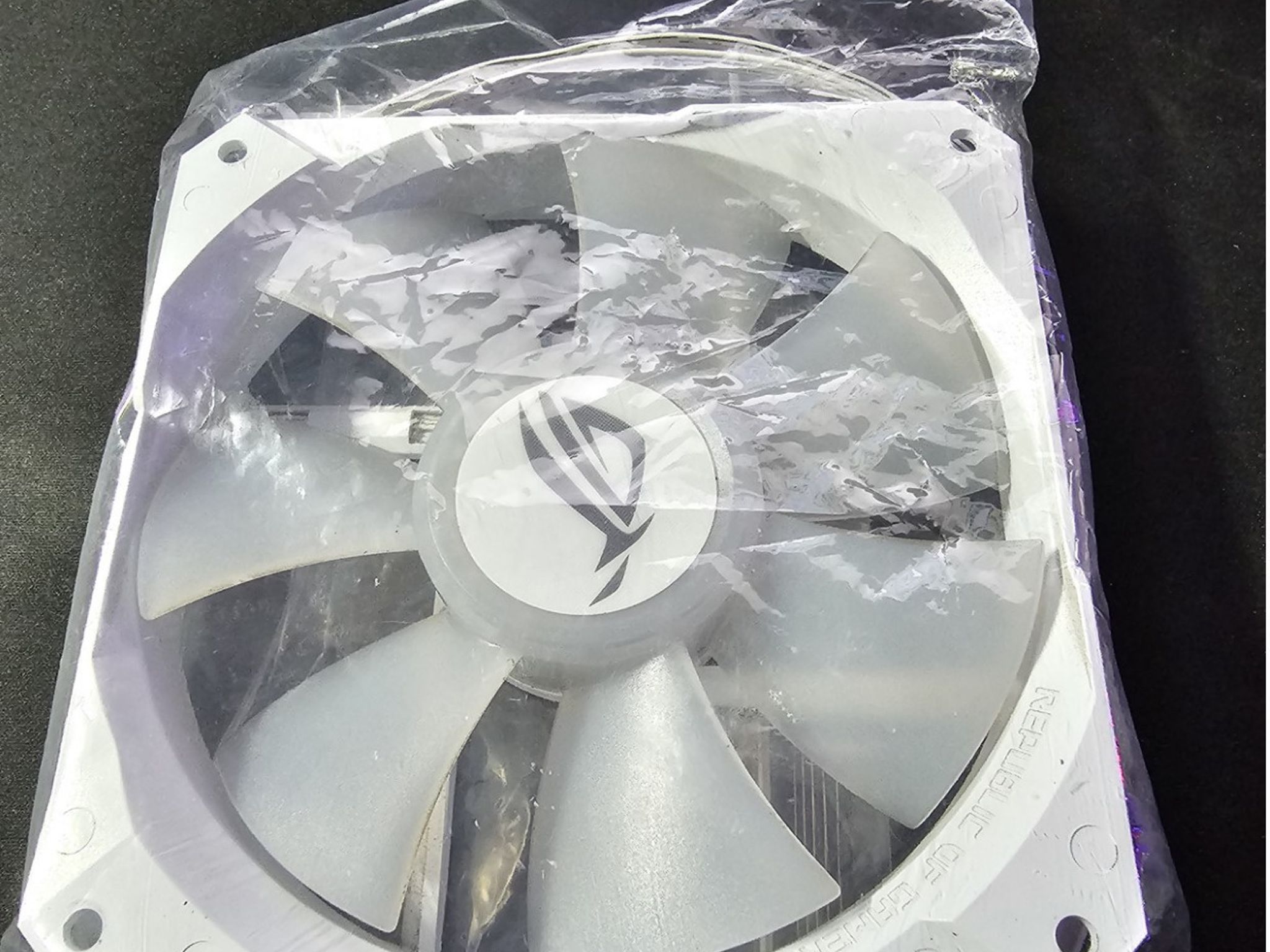 ASUS ROG RYUO Model 12 ARGB 120mm PC Case Fan White 1 FAN
