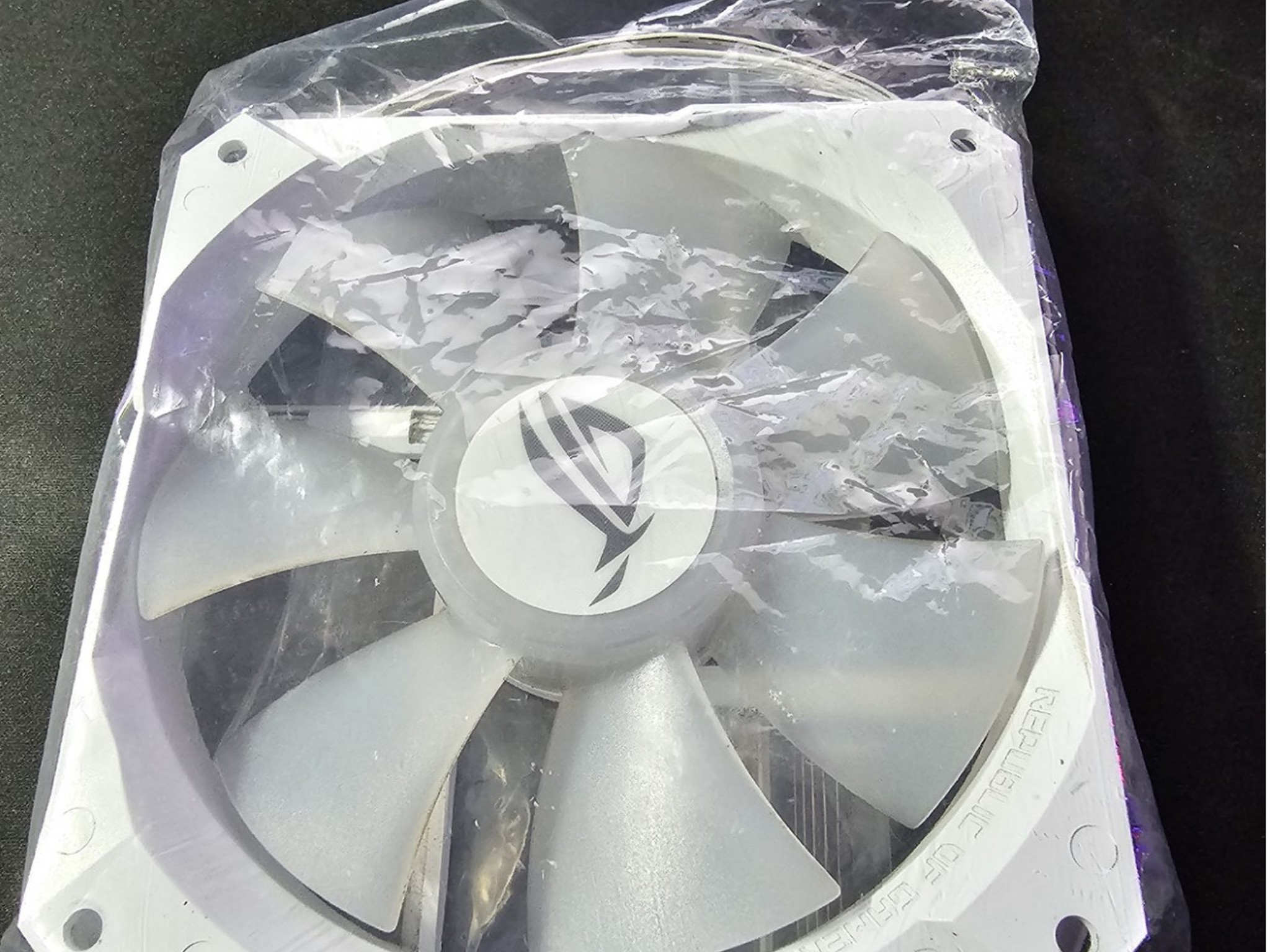ASUS ROG RYUO Model 12 ARGB 120mm PC Case Fan White 1 FAN