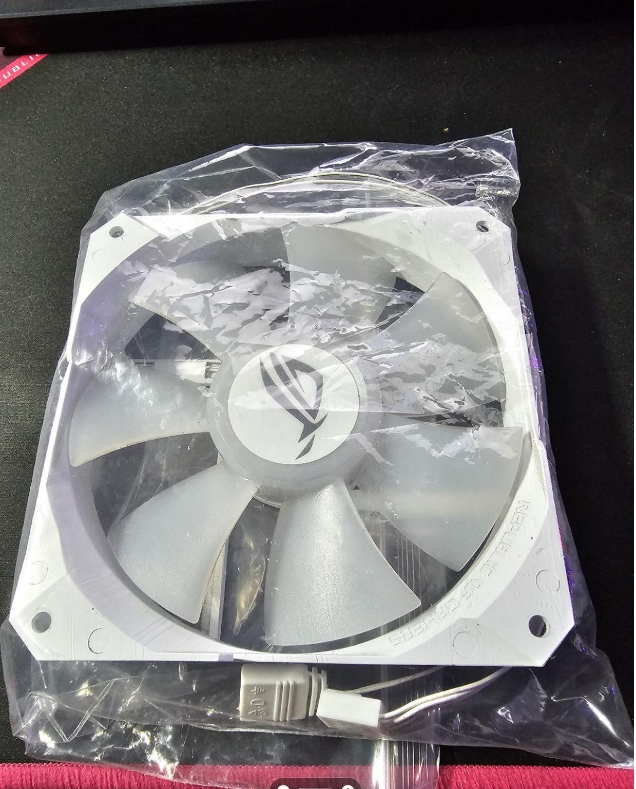 ASUS ROG RYUO Model 12 ARGB 120mm PC Case Fan White 1 FAN