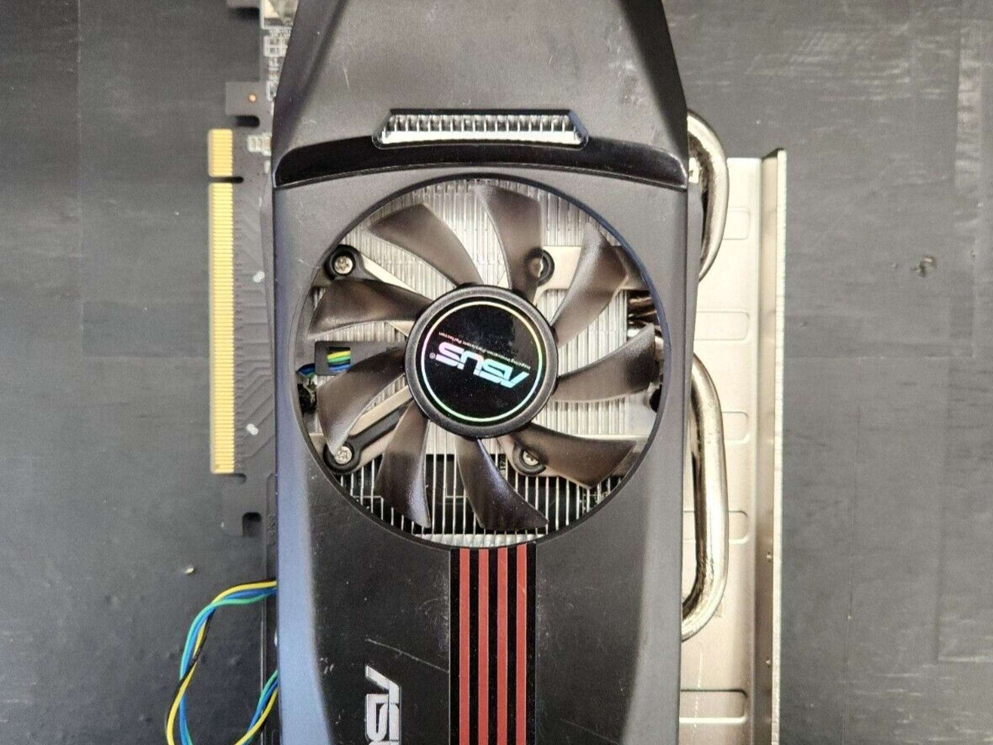 Asus Radeon HD 8760 1GB GDDR5 Graphics Card - HDMI, DVI, DisplayPort