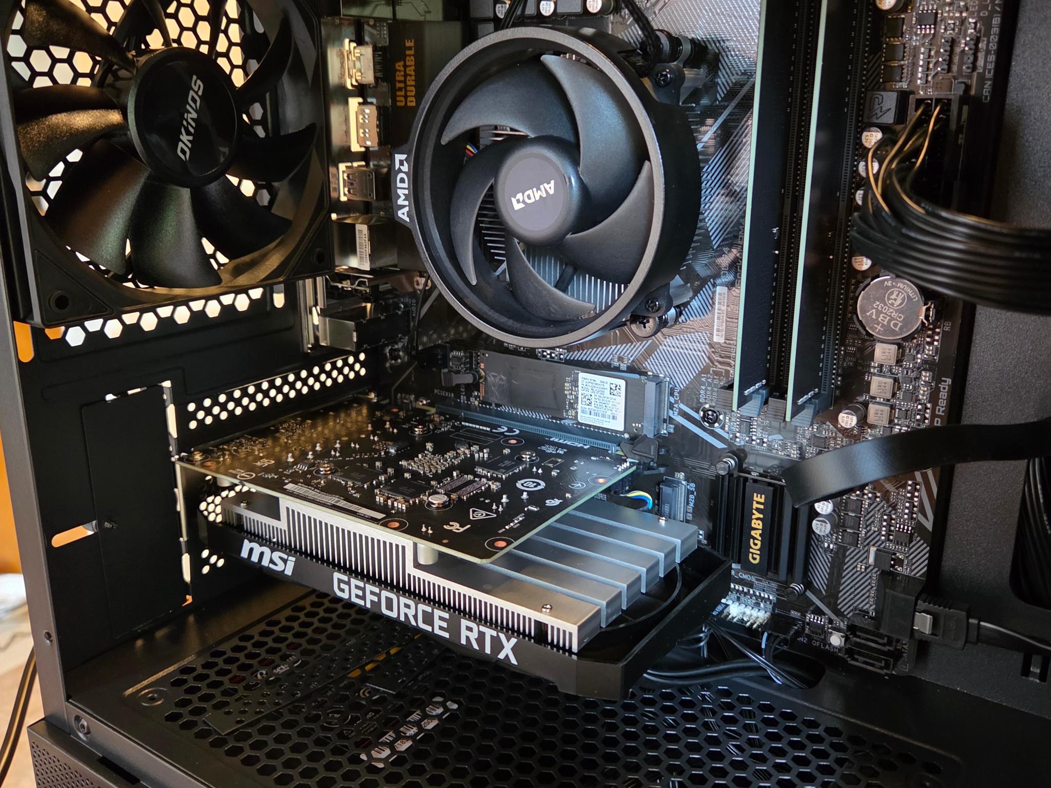 Classy and Capable Ryzen 5 5500/RTX 3050 6GB - 16GB RAM - 512GB - Windows 11H