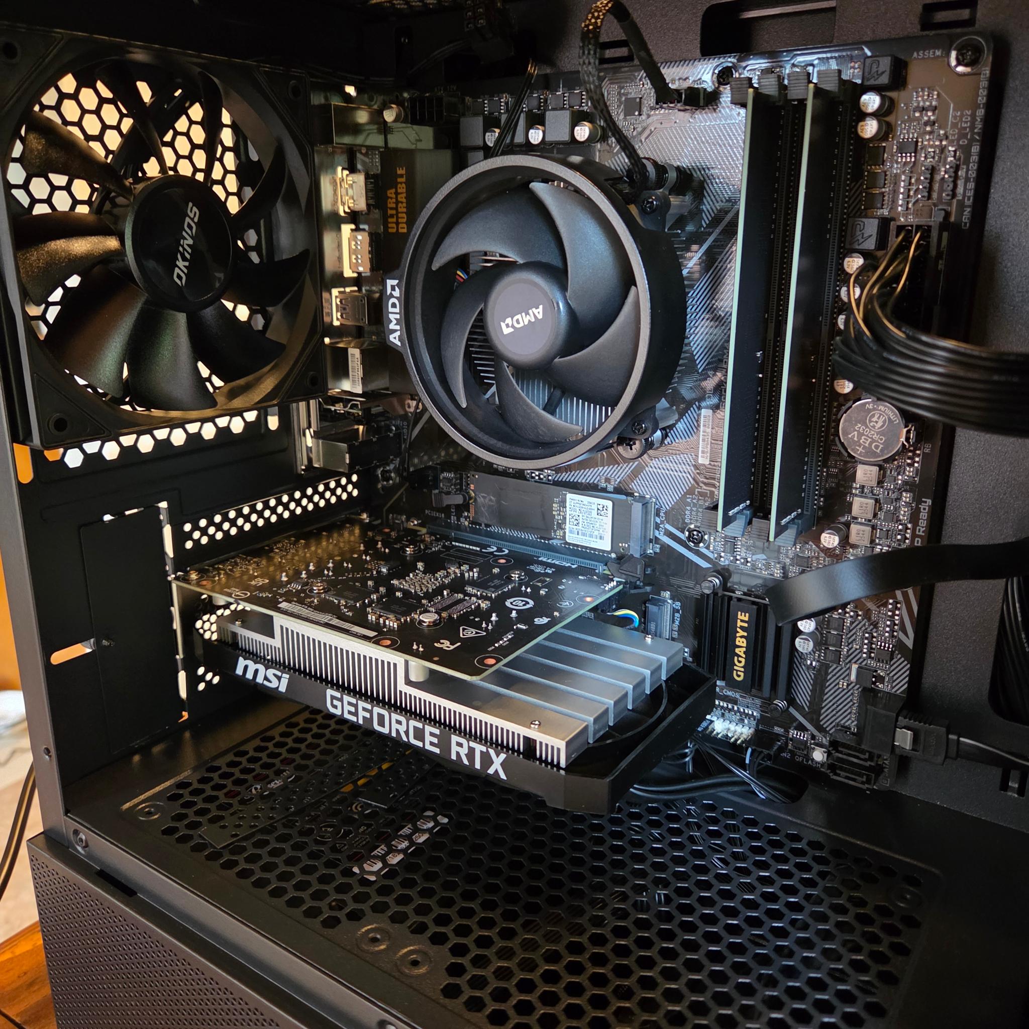 Classy and Capable Ryzen 5 5500/RTX 3050 6GB - 16GB RAM - 512GB - Windows 11