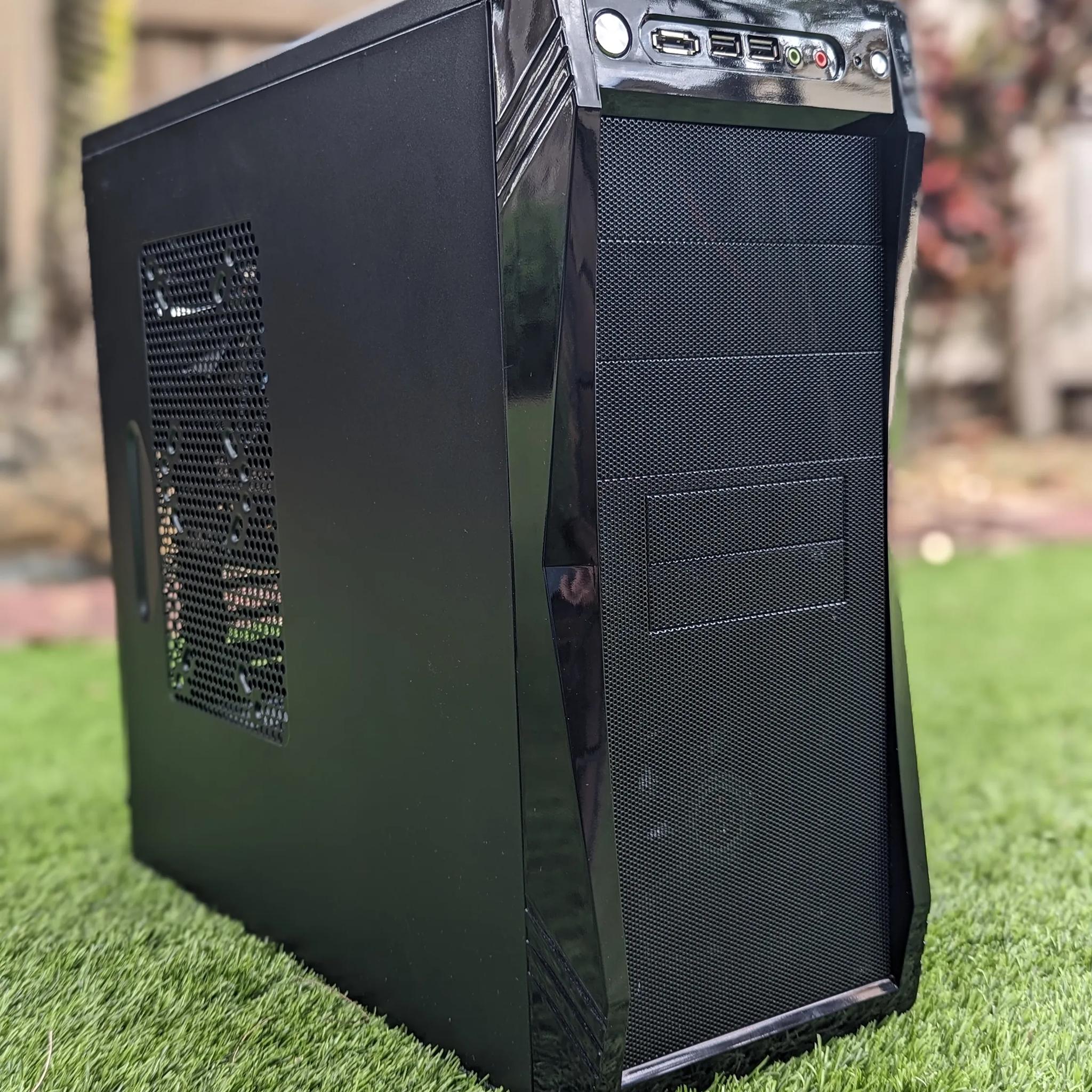 The Modest Esports rig i7 6700K 64GB RAM RX 580 128GB SSD 1TB HDD