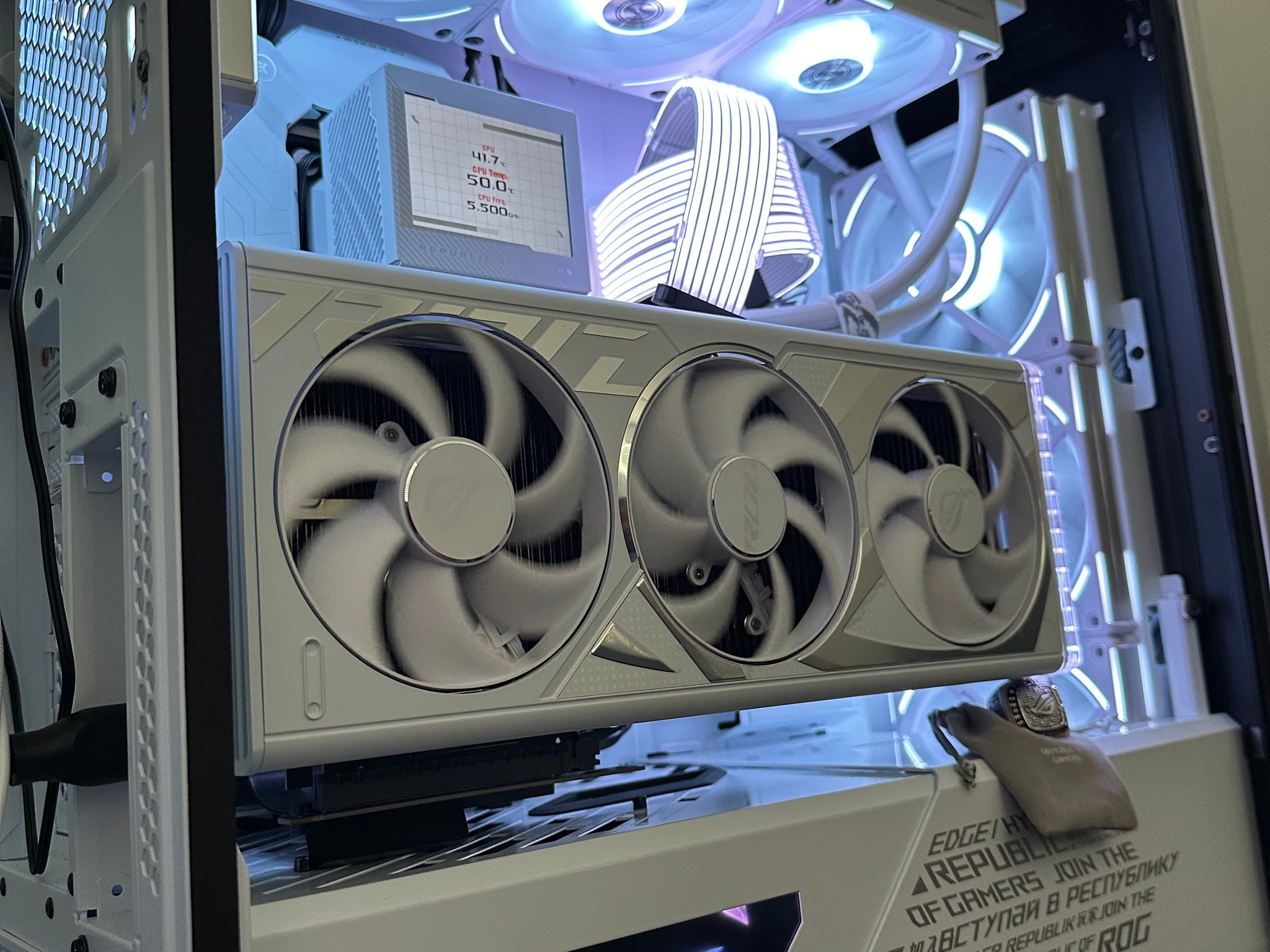 EXTREME WHITE ASUS ROG GAMING PC!! RTX 4090 i9 13900k, 3TB SSD TOP OF THE LINE