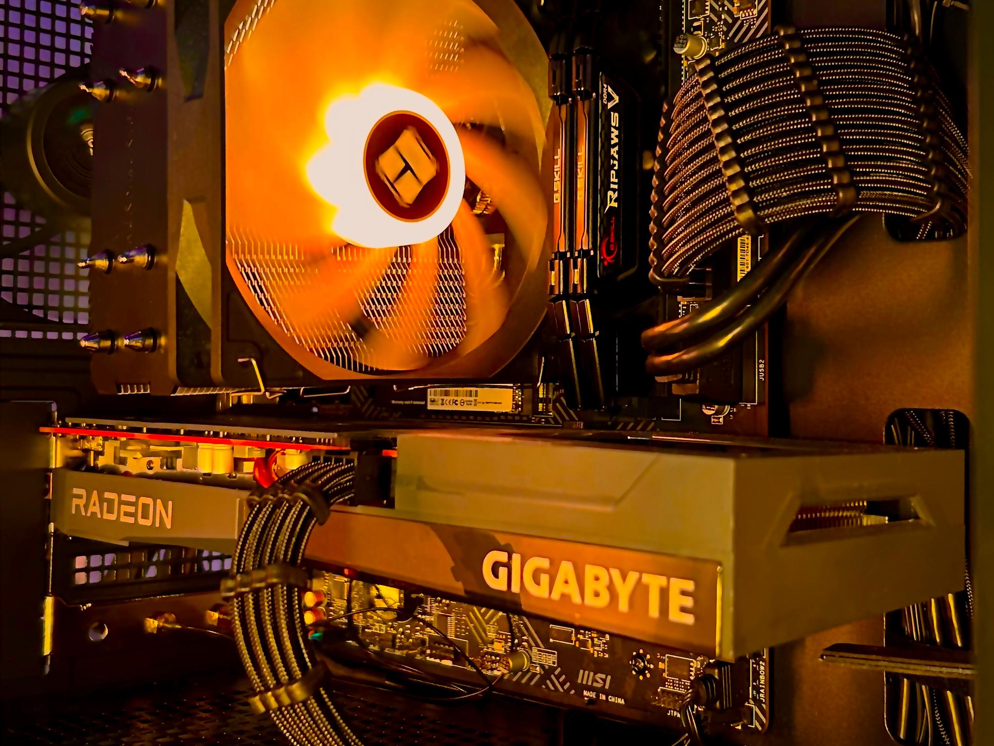 🍁SPOOKY🎃 RX 6600 8GB | Intel Core I3 12100f | 16GB RAM | 512GB M.2 SSD Gaming Pc