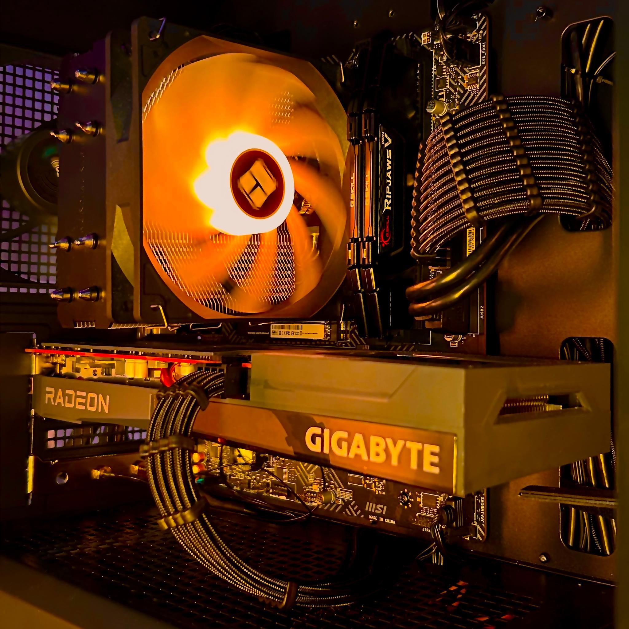 🍁SPOOKY🎃 RX 6600 8GB | Intel Core I3 12100f | 16GB RAM | 512GB M.2 SSD Gaming Pc