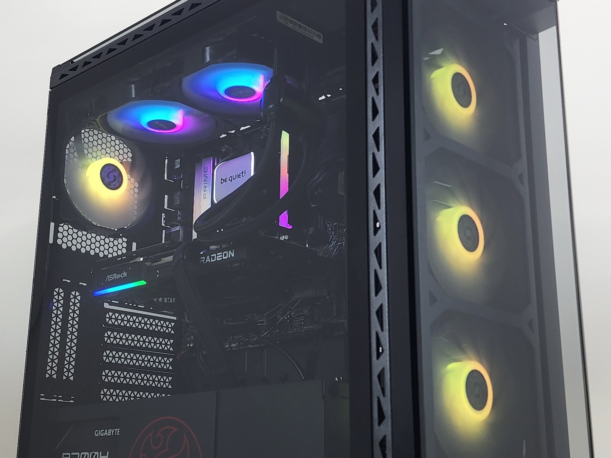 Gaming PC Ryzen 7 7800X3D 16GB RAM 1TB SSD RX 9060 XT 16GB Windows 11 Computer