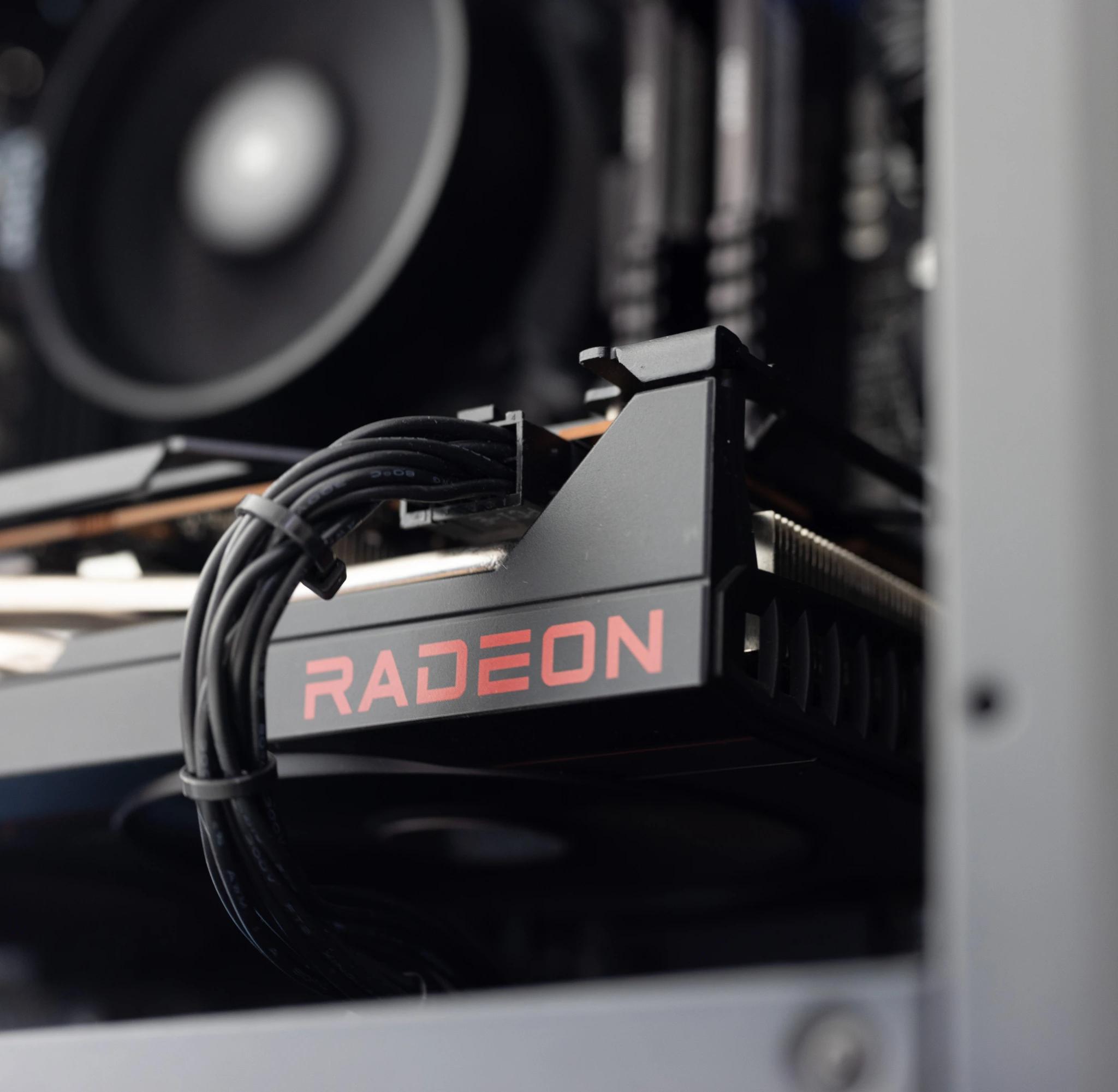RX 6700 10GB, Ryzen 5 3600, 16GB DDR4, 1TB NVMe, WiFi, Blackout Gaming PC
