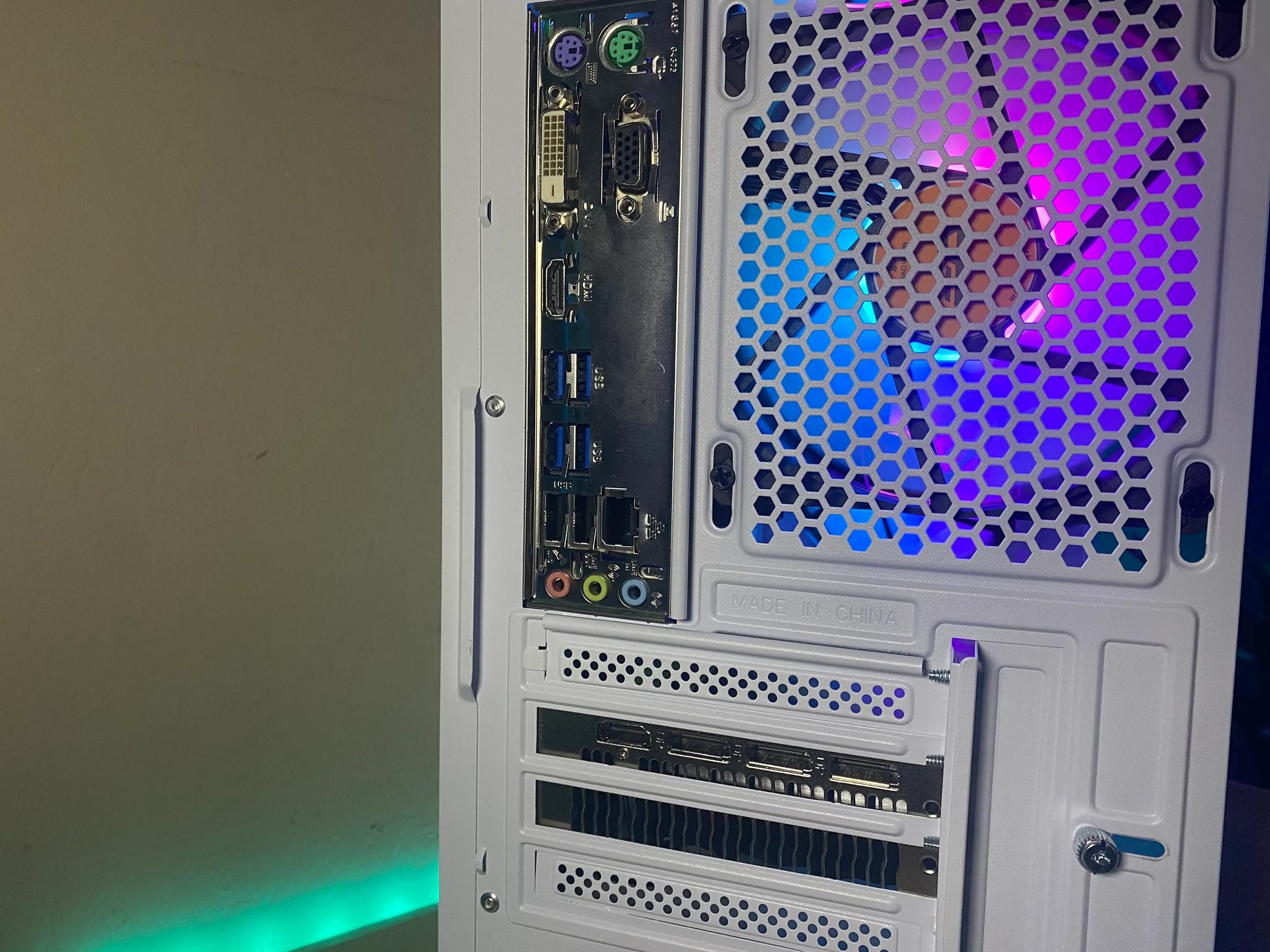 🪞Custom Built White RGB Gaming PC🪞| Fortnite, Valorant, CoD, Rainbow 6, GTA, Minecraft, and more!