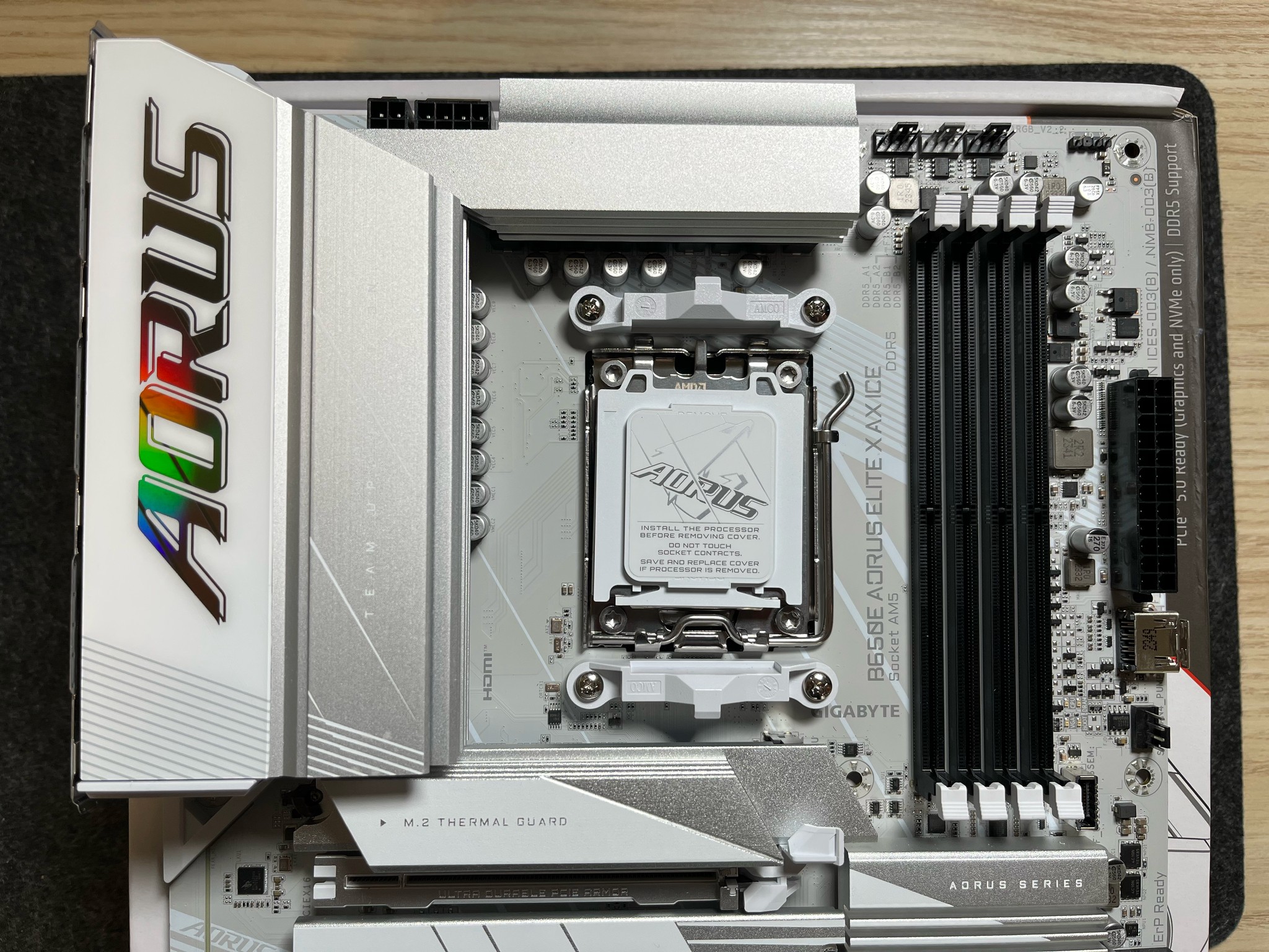 **SALE** B650E AORUS ELITE X AX ICE (rev. 1.0) DDR5 AMD Socket AM5 GAMING Motherboard