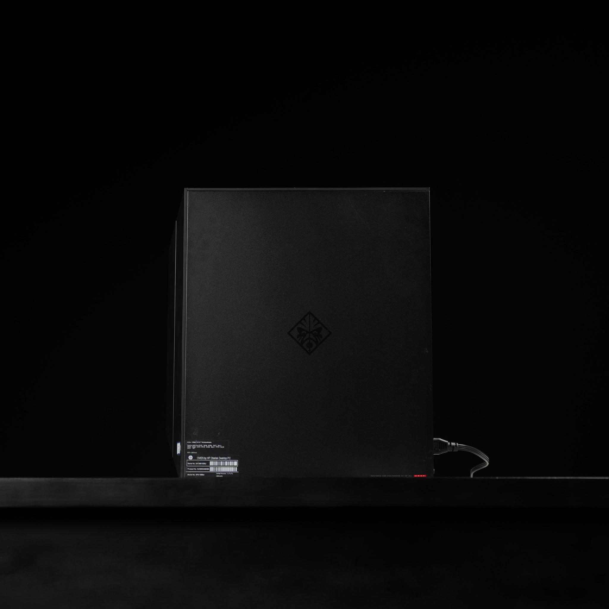 \ QF-00 / RTX 2070 Super Intel Core i7 9700K 16GB 1.2TB Windows 11 Gaming PC Powerhouse