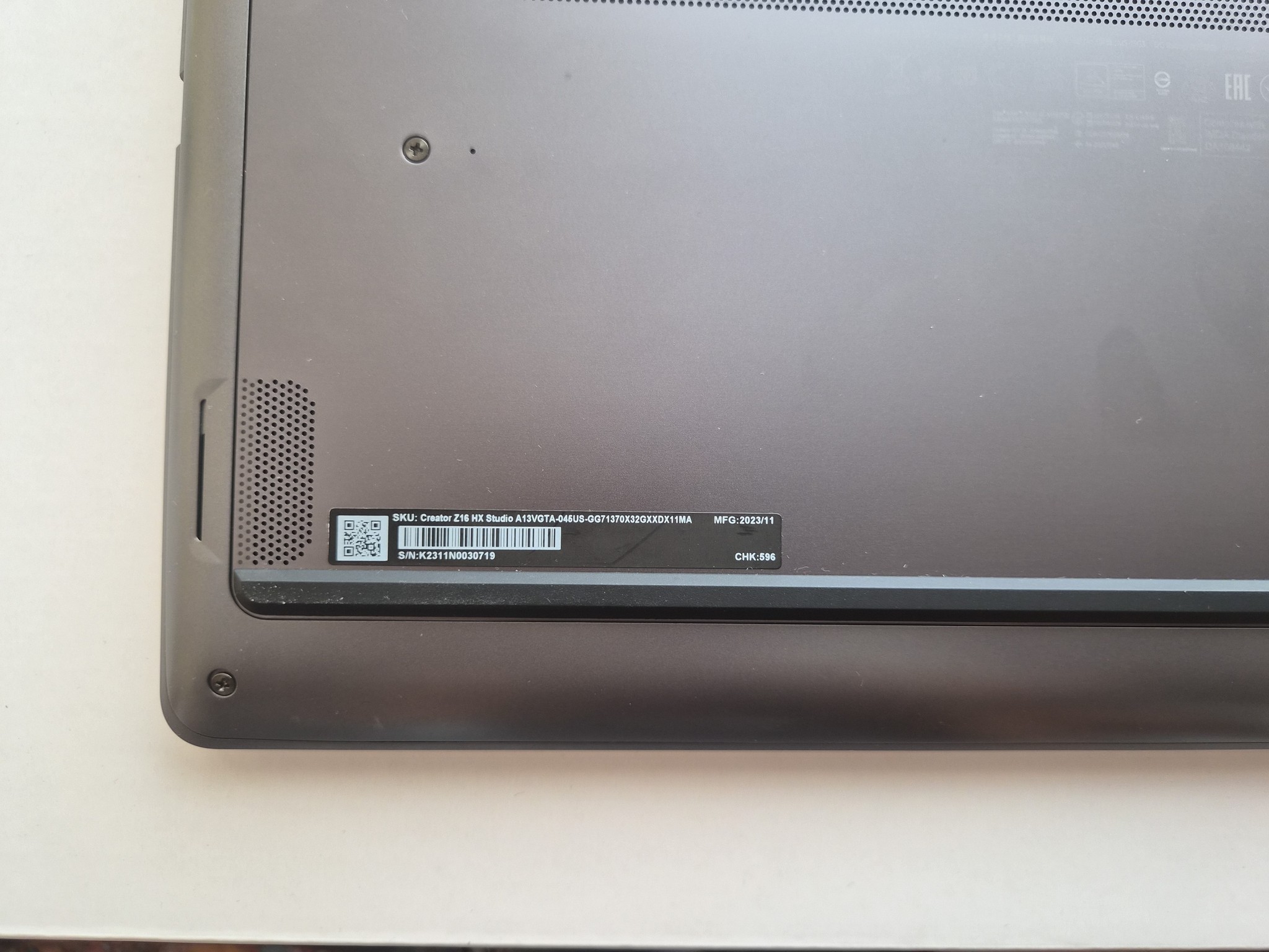 MSI Creator Z16 A13 HX Studio 16" Touchscreen Laptop (Lunar Gray)