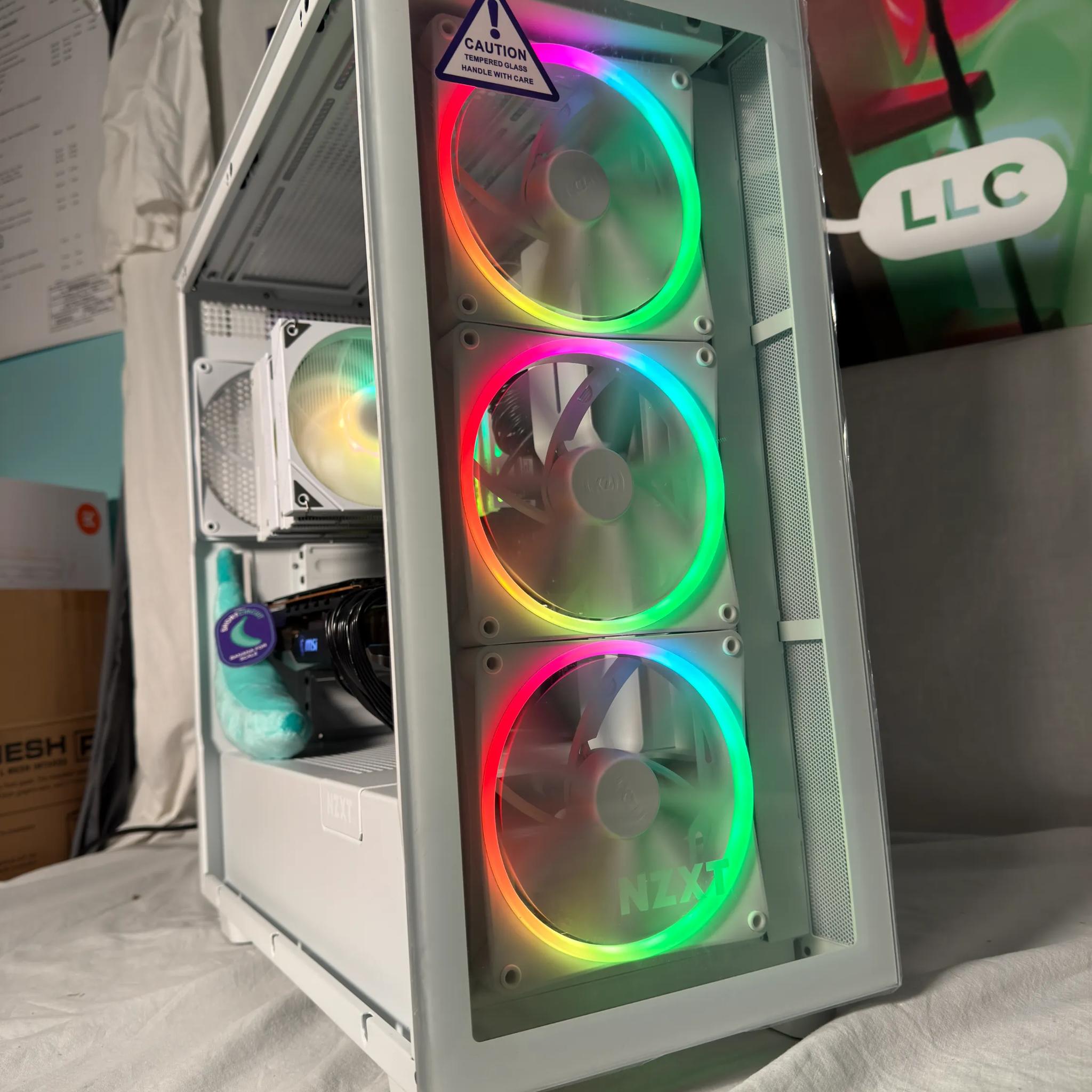 RX 7900XTX Ryzen 7 9800X3D