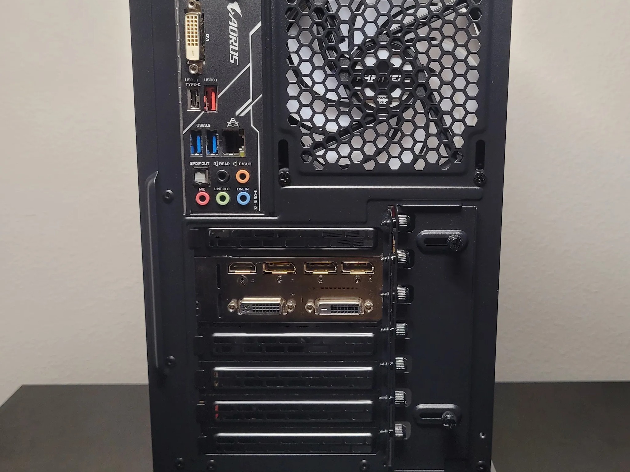 Entry Level // Ryzen 5 3600 // GTX 980-ti // 16GB // 2TB SSD
