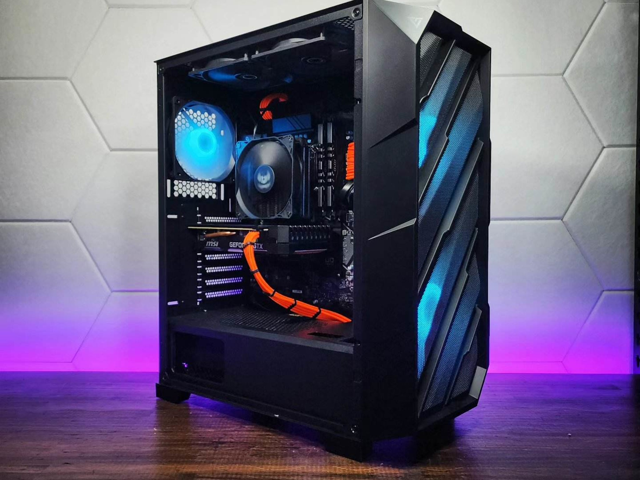 💙🧡💙 MSI GTX 1660 Ti // Intel Core i5 10500 // OLOy 16GB 3200MHz // Crucial P3 500GB NVMe Gen3