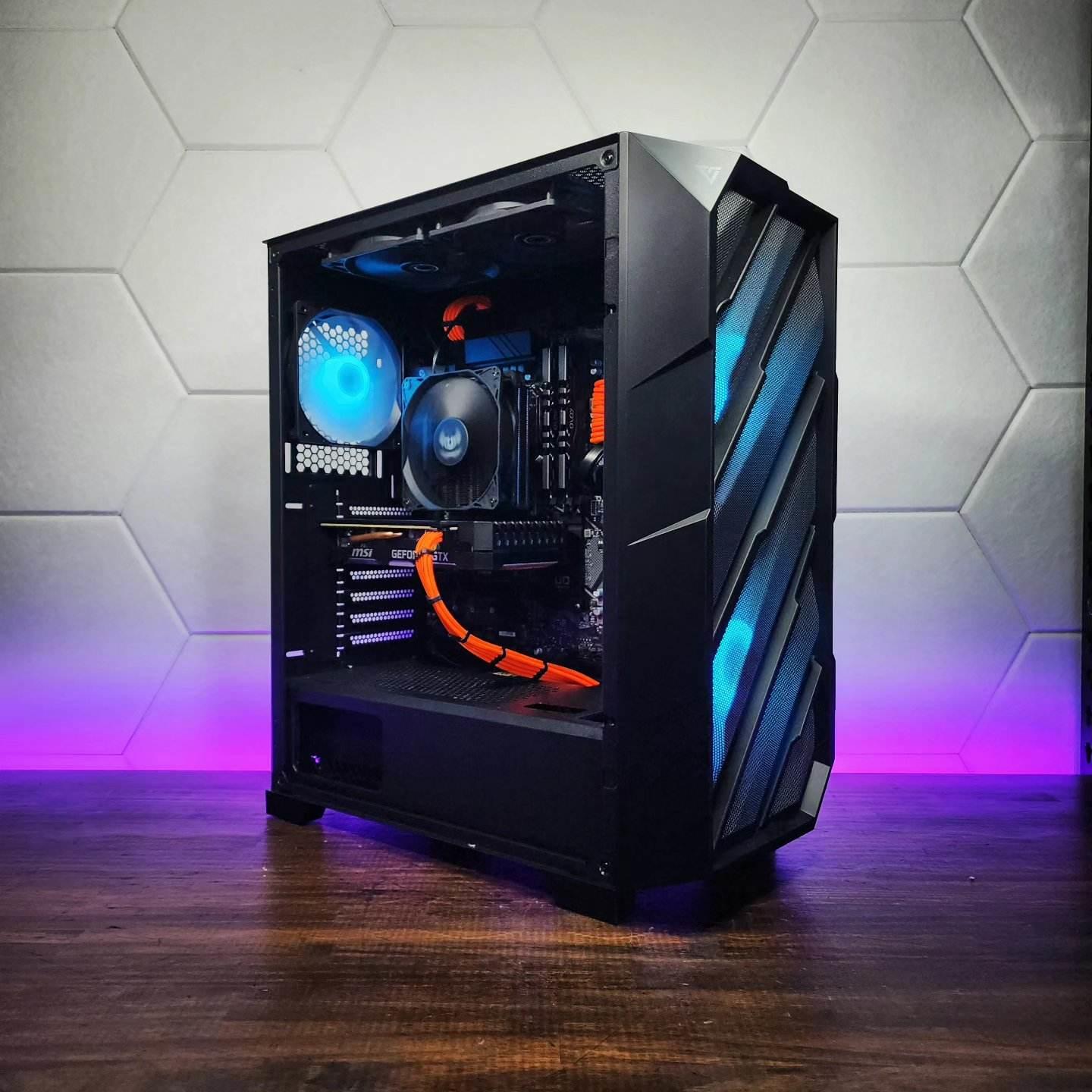 💙🧡💙 MSI GTX 1660 Ti // Intel Core i5 10500 // OLOy 16GB 3200MHz // Crucial P3 500GB NVMe Gen3