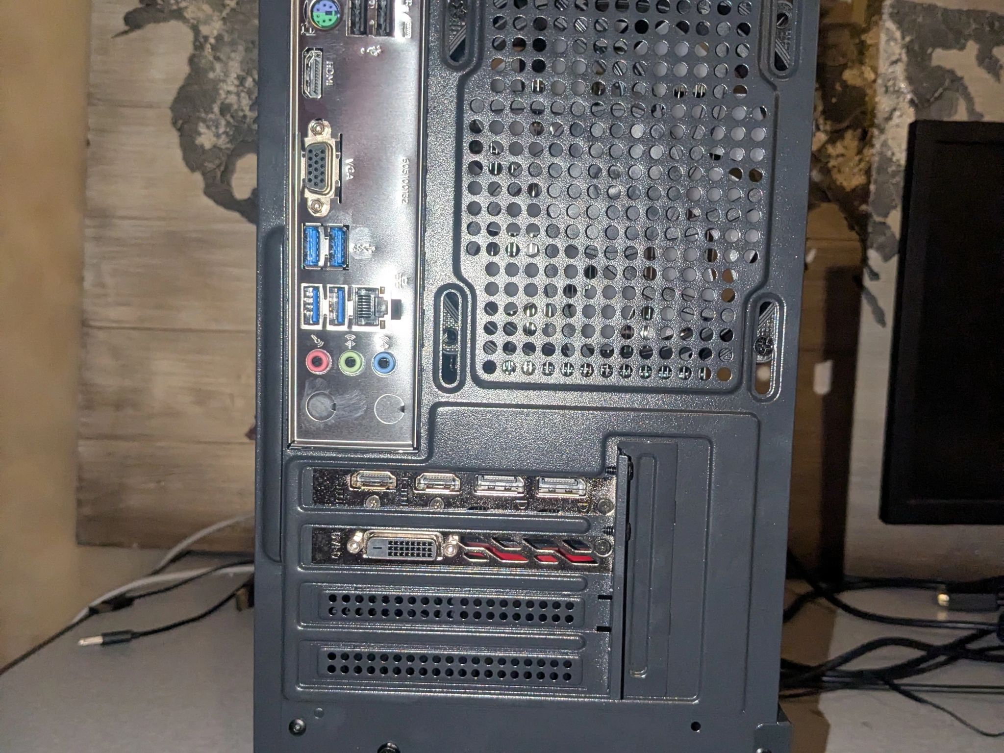 Gaming PC - Ryzen 5 3600, RX 580 8gb, 16gb RAM / 512gb SSD
