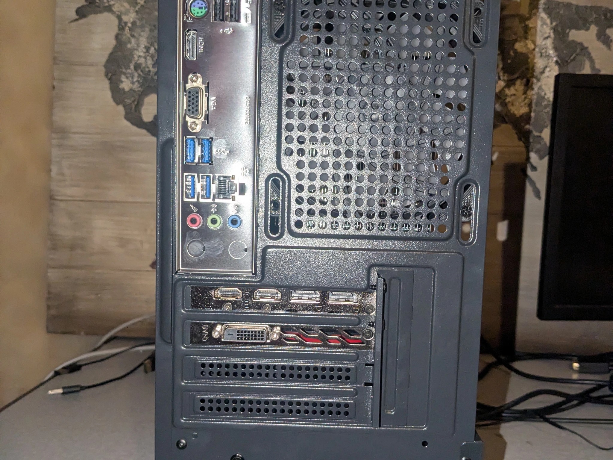 Gaming PC - Ryzen 5 3600, RX 580 8gb, 16gb RAM / 512gb SSD