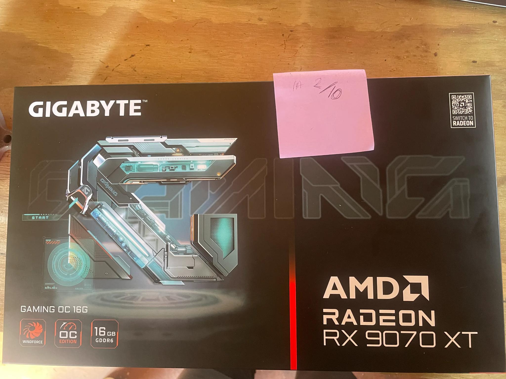 GIGABYTE Radeon RX 9070 XT 16 GB Gaming OC