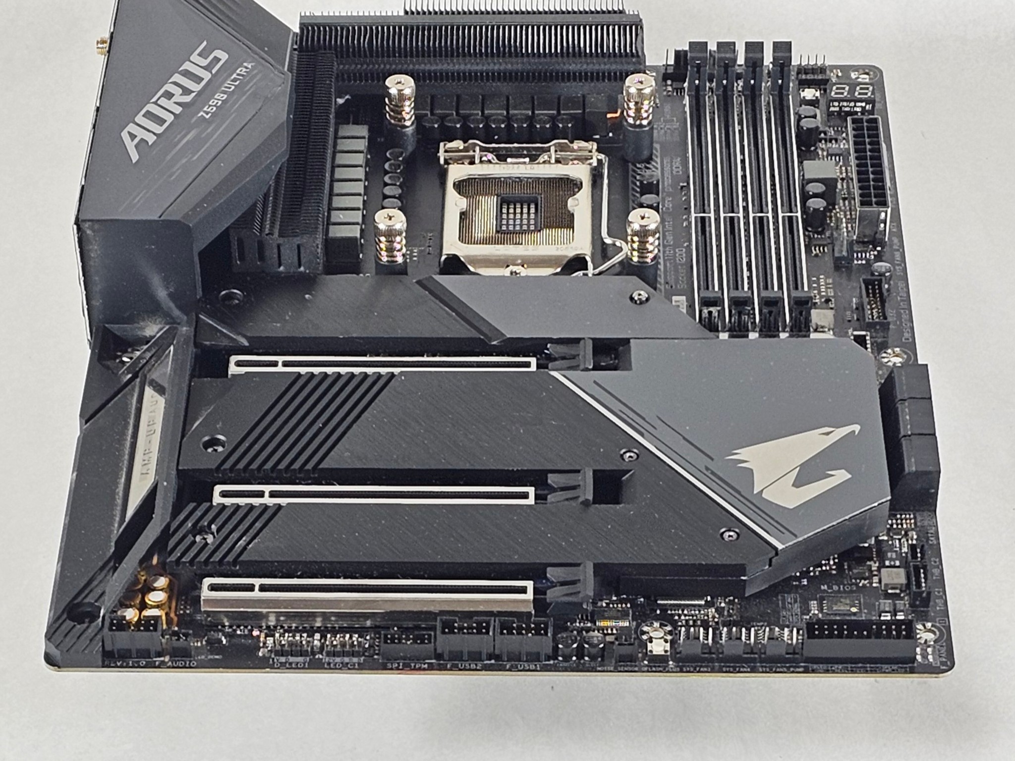 Gigabyte Z590 AORUS ULTRA DDR4 LGA1200 11th Gen Intel ATX Motherboard