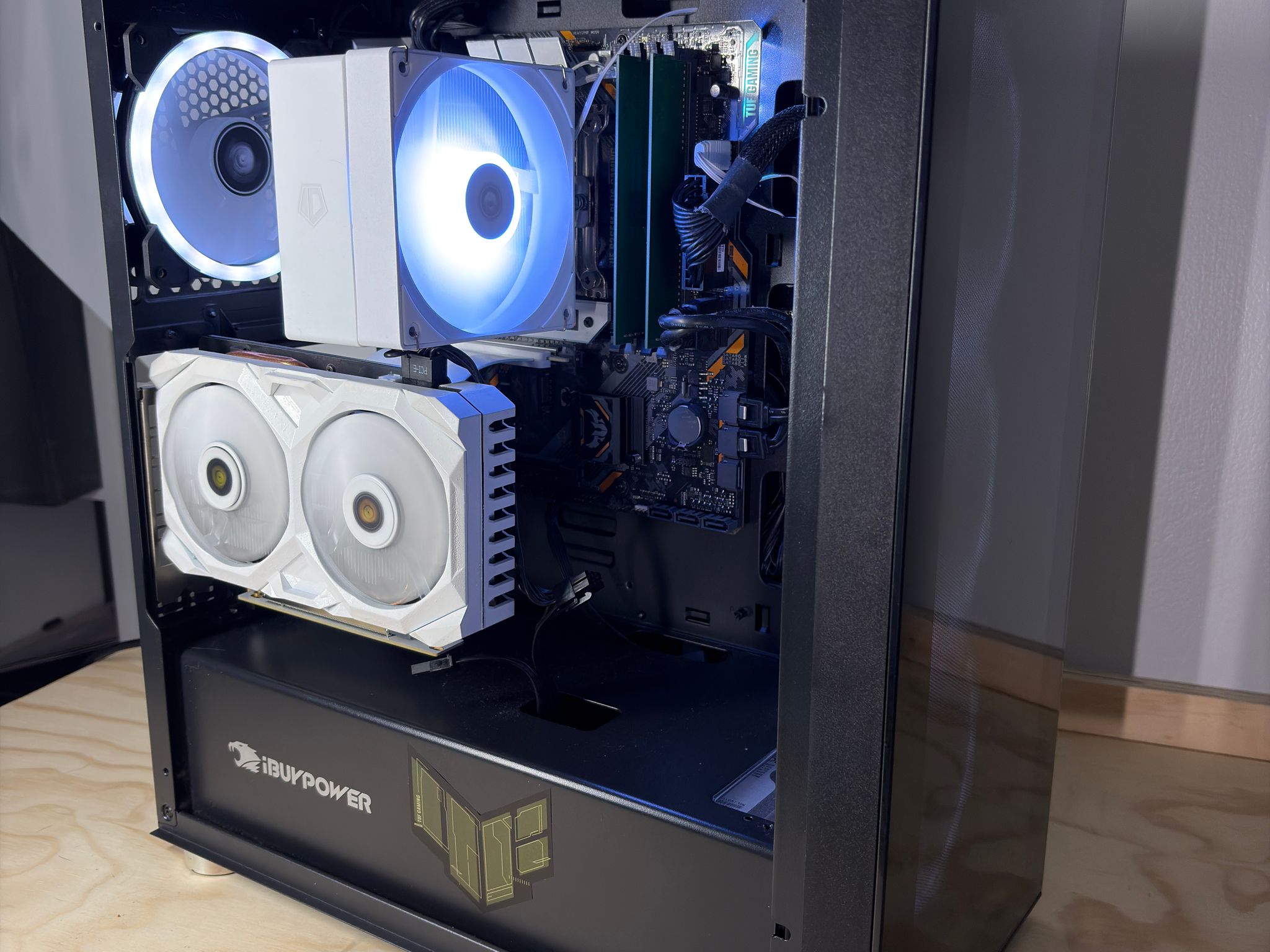 Custom Gaming PC / I7 + GTX 1660 Ti / SSD / Ready to Play!