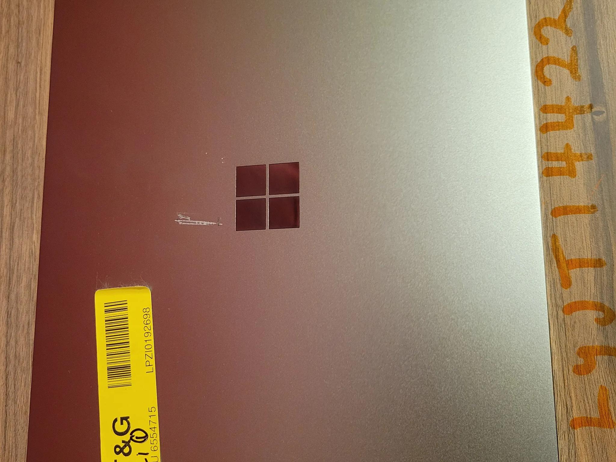Microsoft Surface Laptop Go 3 - intel i5 12th gen. - 256gb ssd - 12.4" touch screen