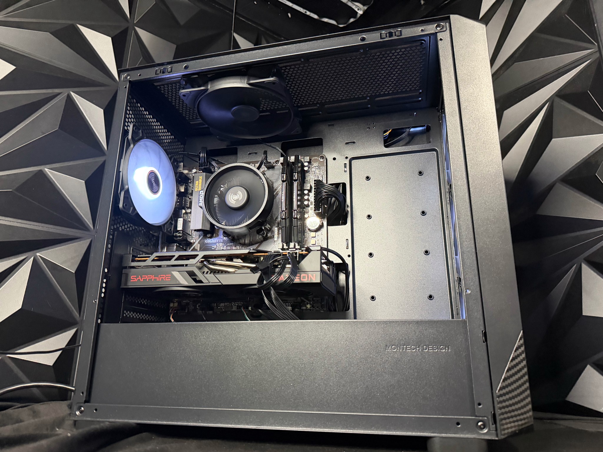 🖤⚡ DARK FIBER ⚡🖤Ryzen 5 5500| RX 6700XT 12 GB | 16 GB DDR4| 512 NVMe| 650W PSU