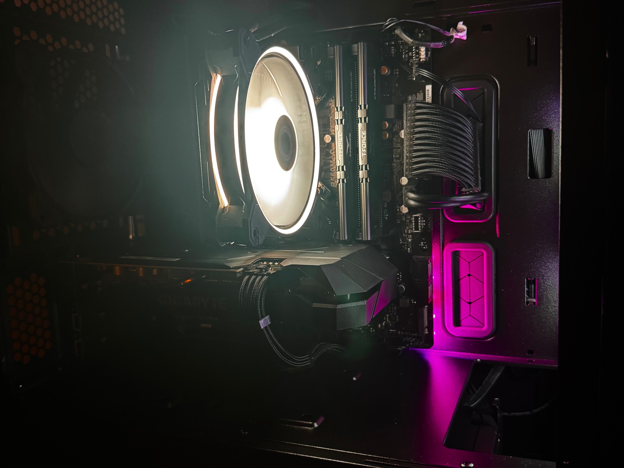 🎮 ELEGANCE👾 |INTEL I5 10400f | NVIDIA 1660 | 1TB SSD | 16GB DDR4 | WIFI/BT| WIN 11