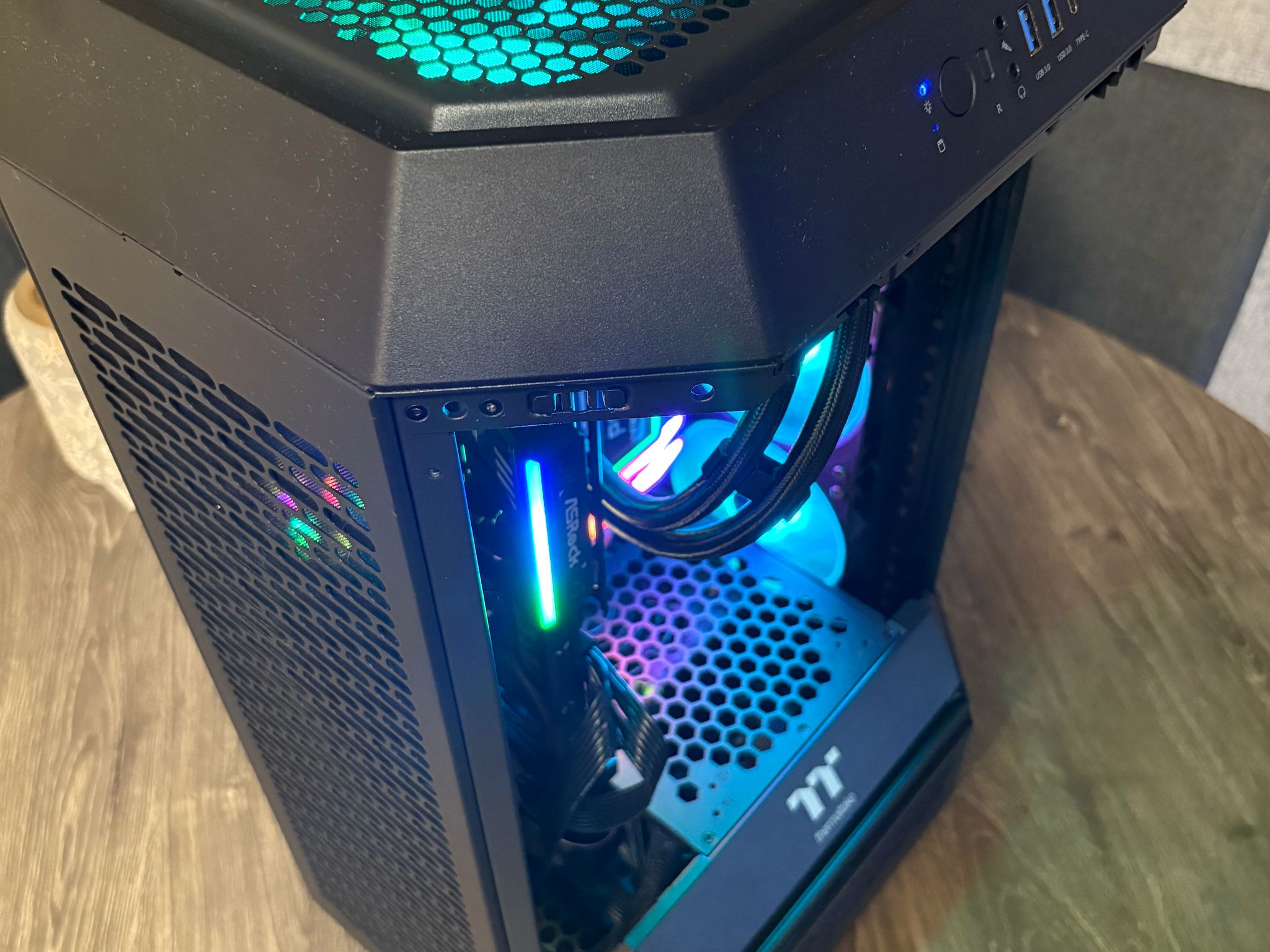 🦠ASrock Challenger Synergy🦠 AM5 Gaming PC - Ryzen 5 7500F | RX 9060 XT 16GB | 16GB DDR5 | 1TB Gen5