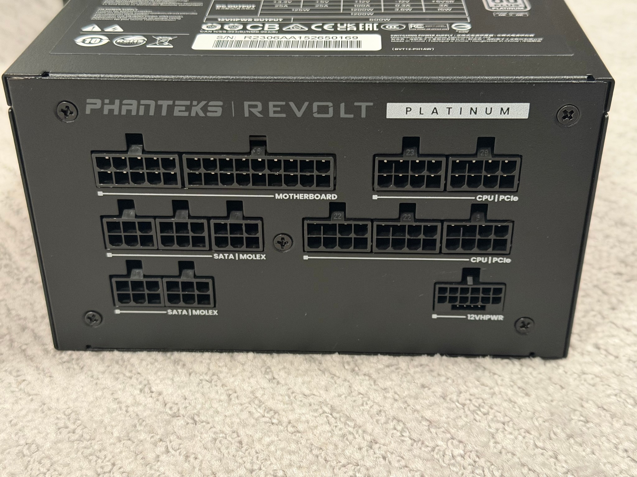 Phanteks 1200w Platinum Power Supply PSU with Sleeved Cable Kit