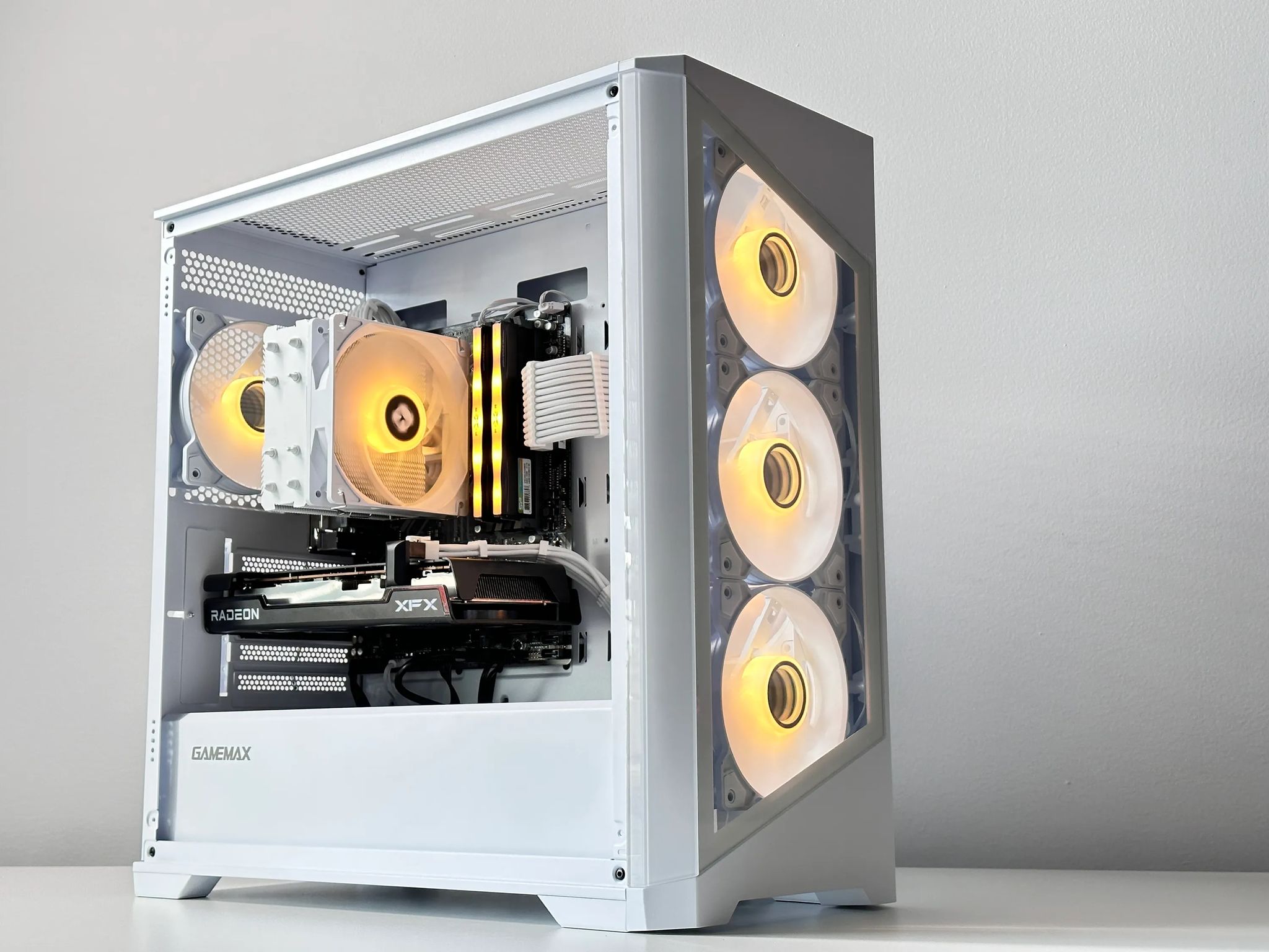🧊Iceberg🧊 AMD RX 6650 XT 8GB🌨️AMD Ryzen 5 5600X 6Core🌨️32GB DDR4🌨️ 1TB SSD NVME