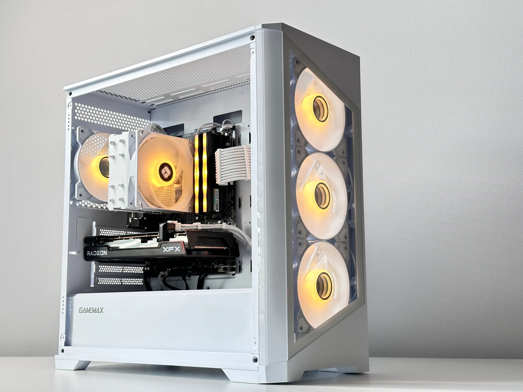 🧊Iceberg🧊 AMD RX 6650 XT 8GB🌨️AMD Ryzen 5 5600X 6Core🌨️32GB DDR4🌨️ 1TB SSD NVME