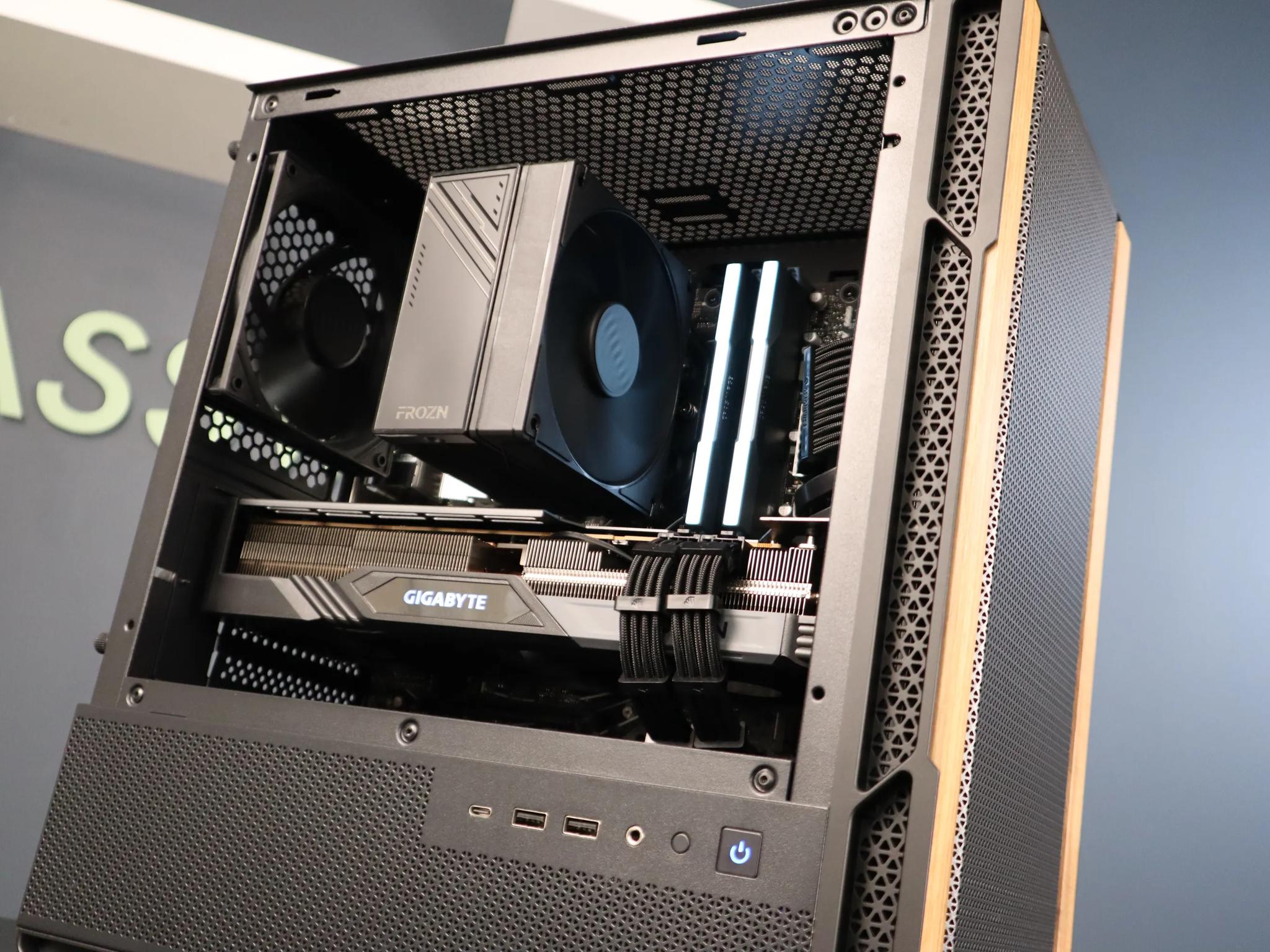 New Gaming PC | Ryzen 5 9600X | RX 7700XT | 32GB RAM | 1TB | WiFi | All Brand New