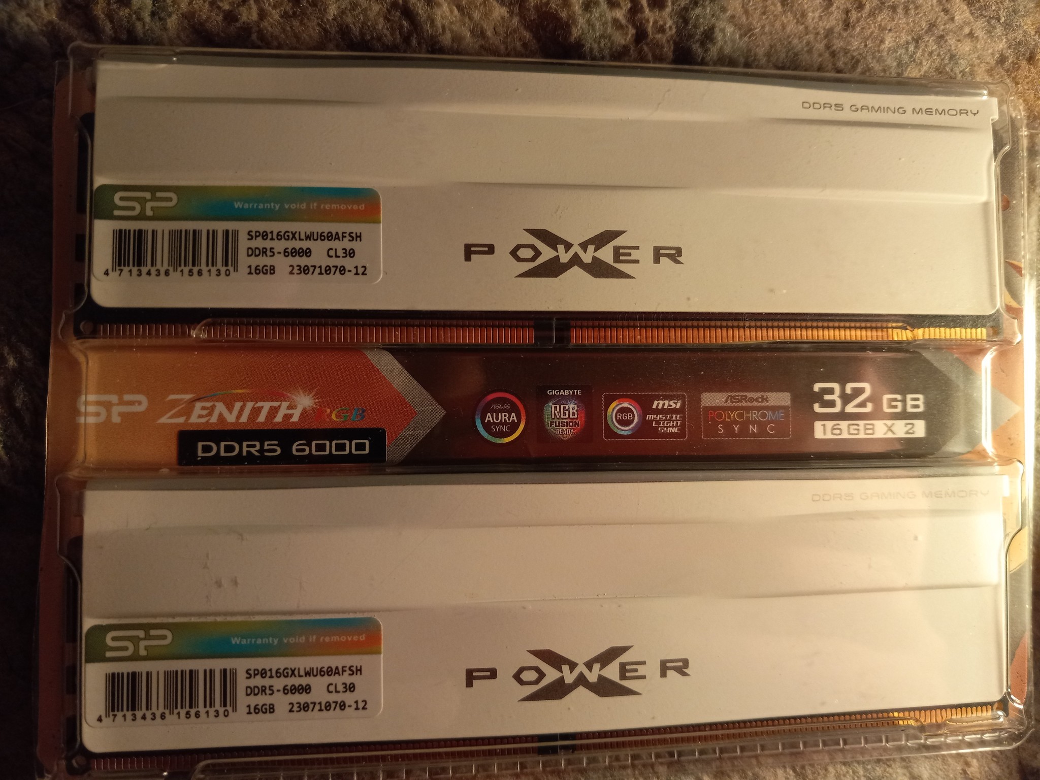 Silicon Power XPOWER Zenith RGB RAM White- 32GB DDR5-6000 CL30 38-38-96
