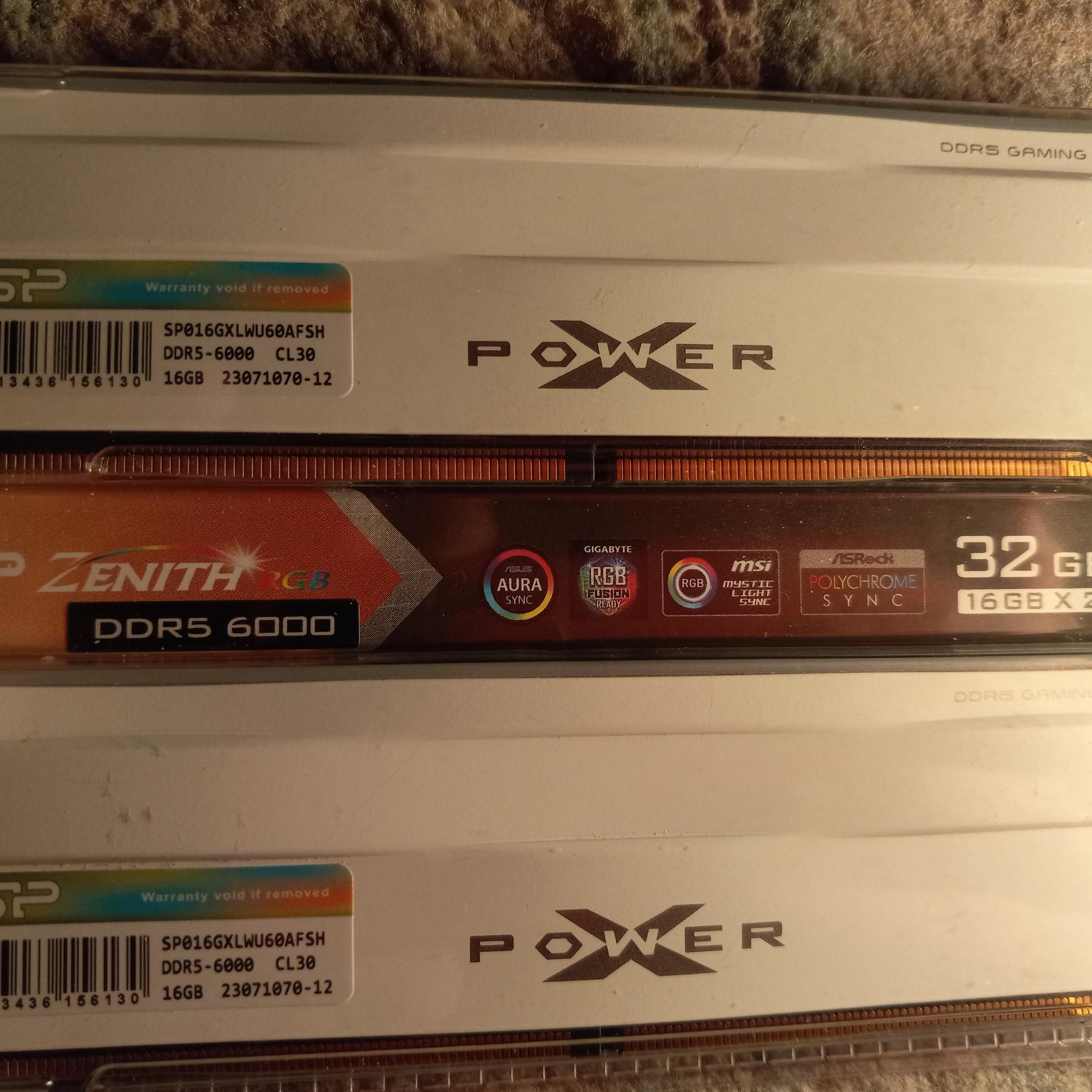 Silicon Power XPOWER Zenith RGB RAM White- 32GB DDR5-6000 CL30 38-38-96
