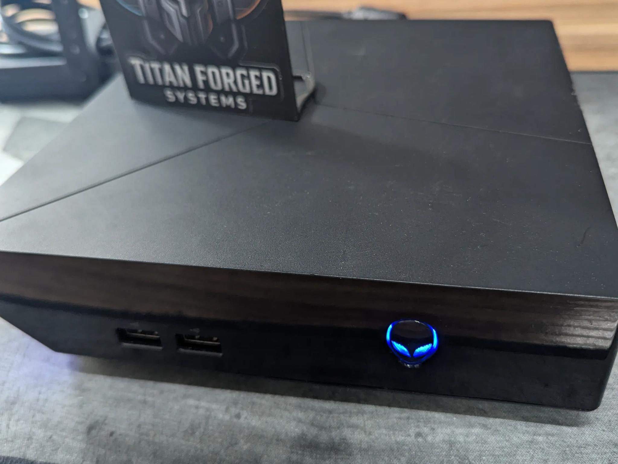👾 Compact Alienware Desktop | Windows 8 Activated | Includes Keyboard & Power Supply