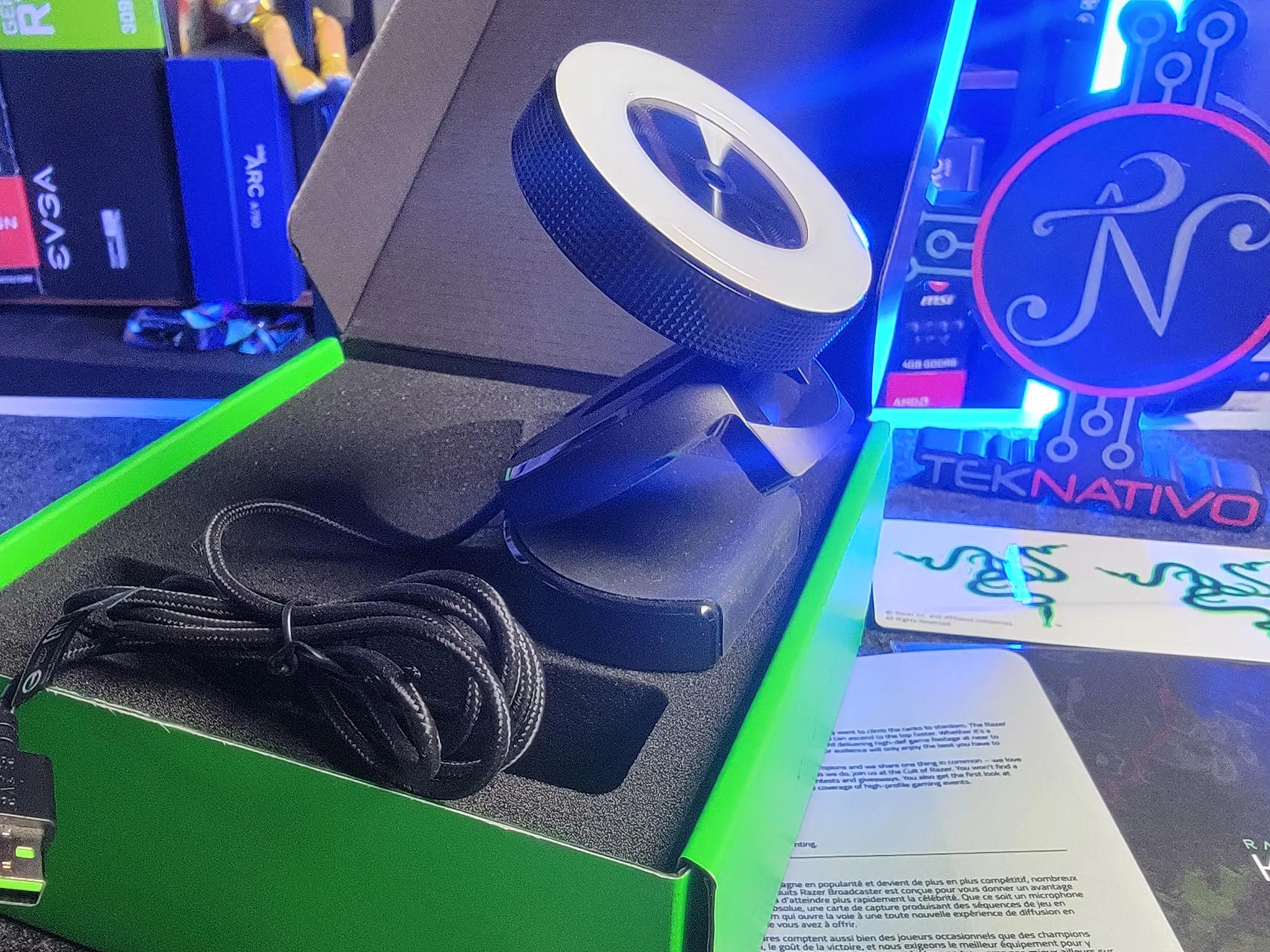 Razer - Kiyo 1920 x 1080 Webcam with Adjustable Ring Light - Black