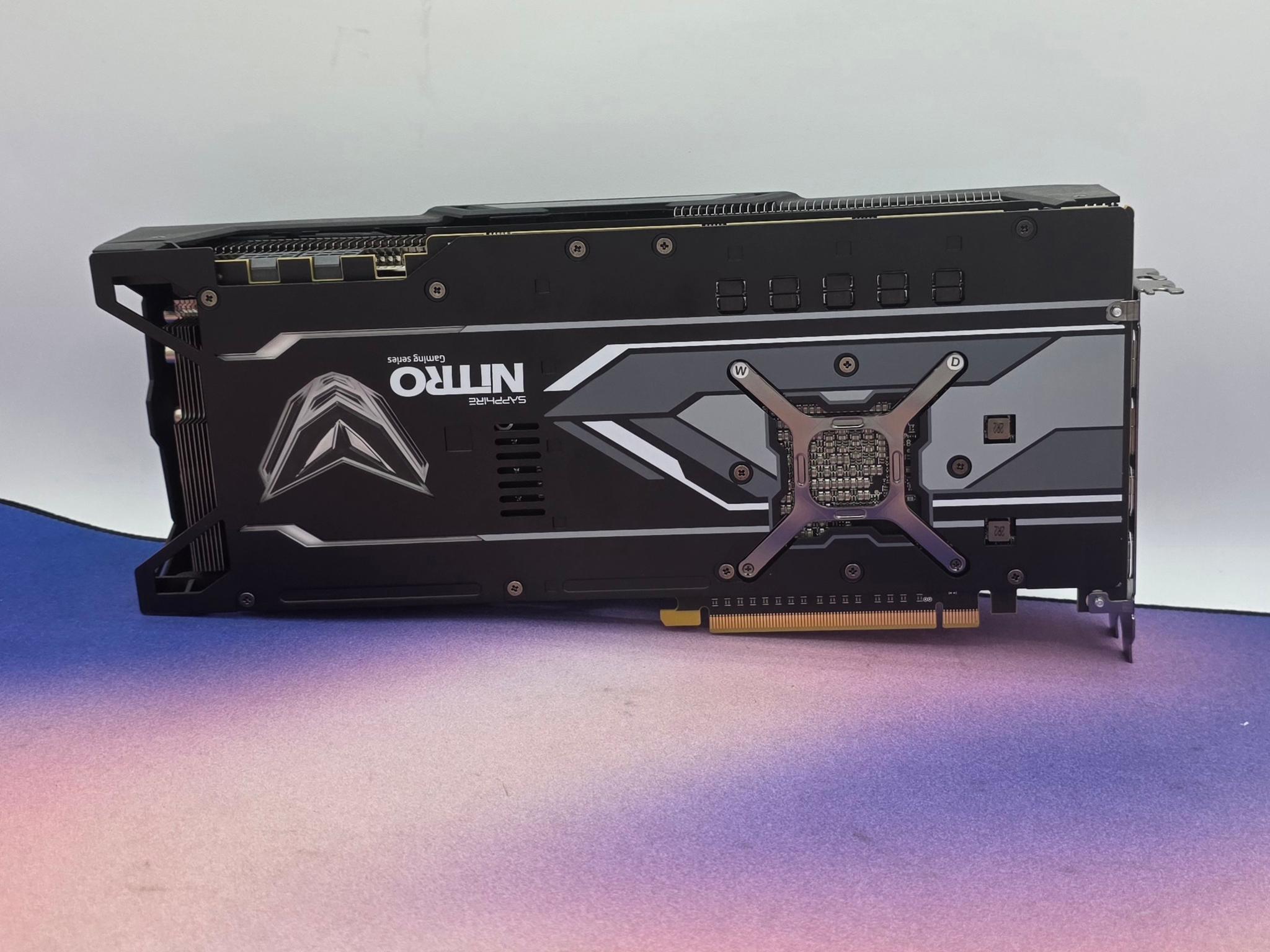 Sapphire Nitro Vega 64