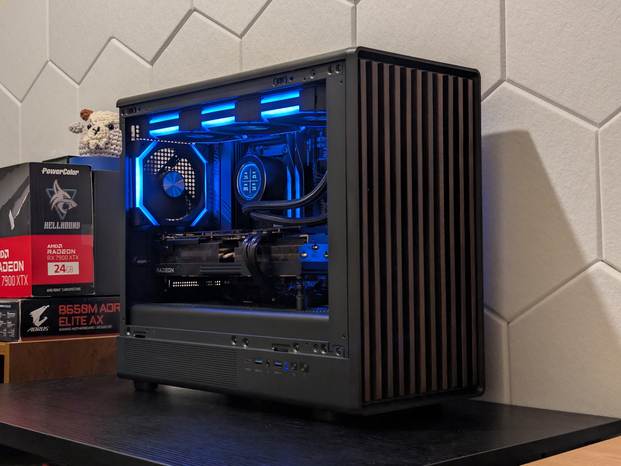 🐦‍⬛🪵4K Gaming Beast | RX 7900XTX | Ryzen 7 7800X3D | 2TB SSD | 32GB RAM | WiFi 6 & BT🪵🐦‍⬛