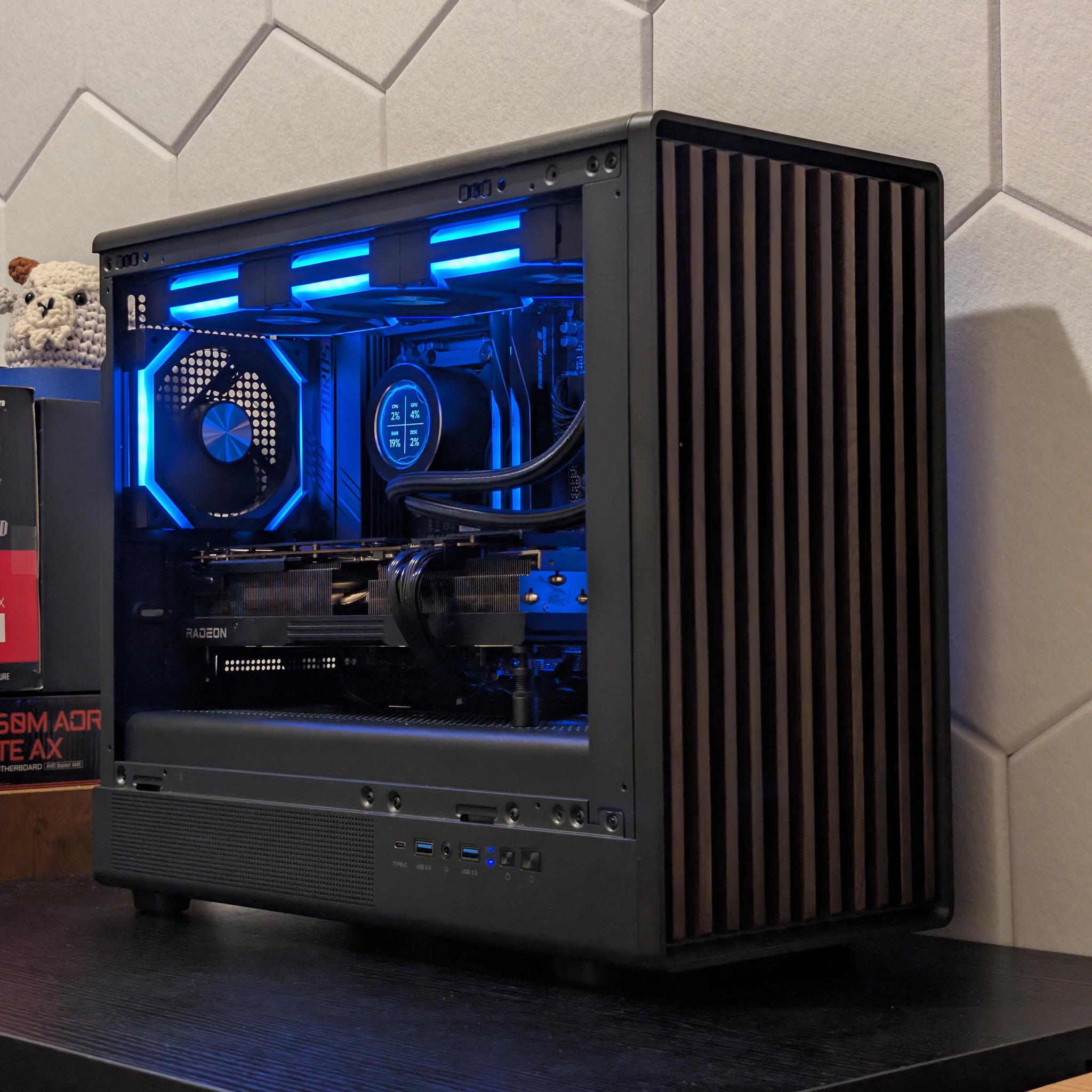 🐦‍⬛🪵4K Gaming Beast | RX 7900XTX | Ryzen 7 7800X3D | 2TB SSD | 32GB RAM | WiFi 6 & BT🪵🐦‍⬛