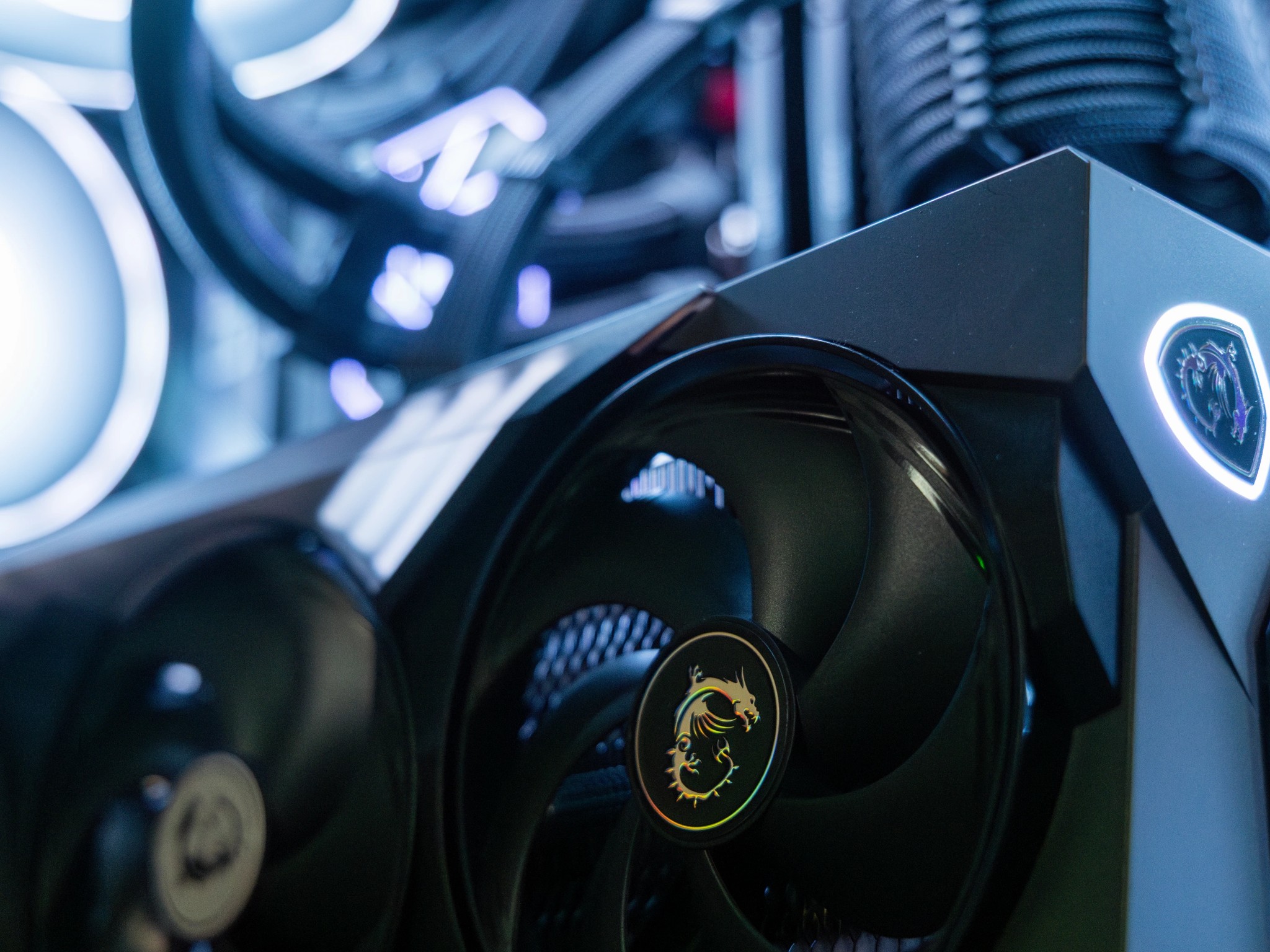 ☄️ Onyx 2.0 ☄️ RTX 5070ti / AMD R7 9700X / 2TB NVME / 32GB DDR5 RAM / 360 AIO / Windows 11 Pro