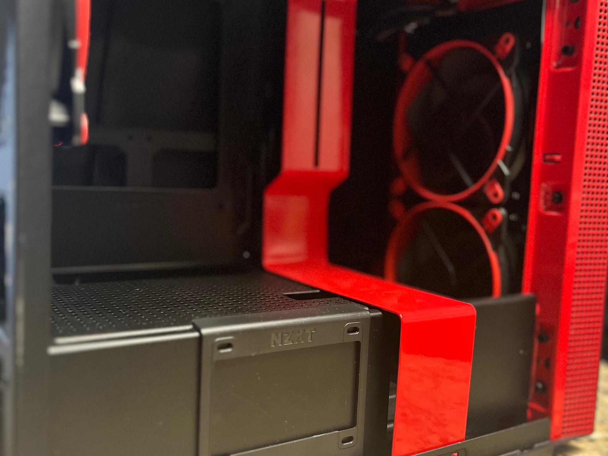 MSI GTX 1070 Gaming + NZXT H210i ITX case