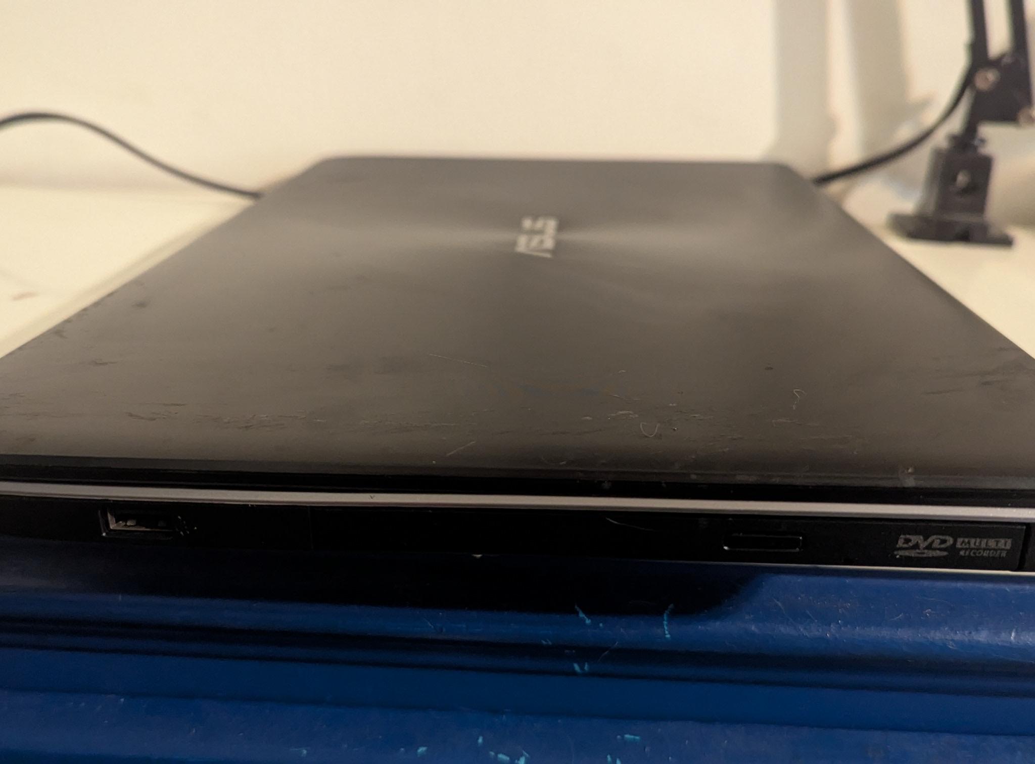 Asus X550ZA 15.6" AMD Powered Laptop Works but.....(read)