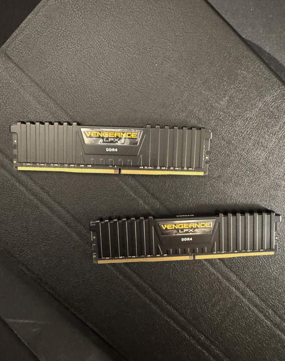 ⚡ VENGEANCE LPX 64GB (2 x 32GB) DDR4 3200MHz Memory Kit - Black 🖤