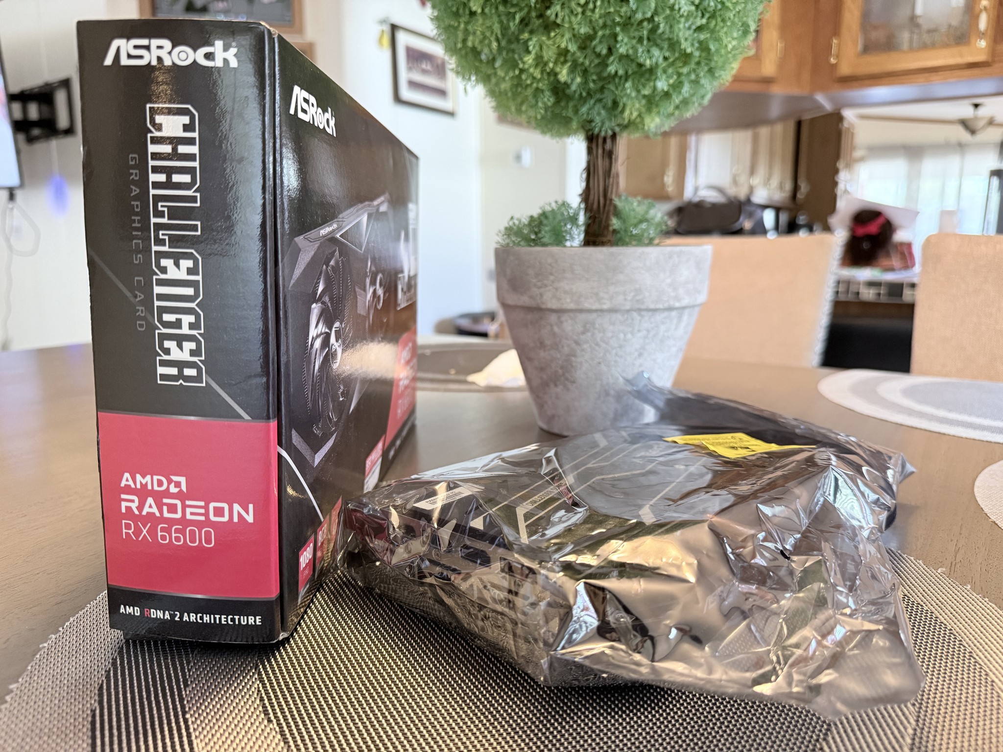 ASRock Challenger Radeon RX 6600