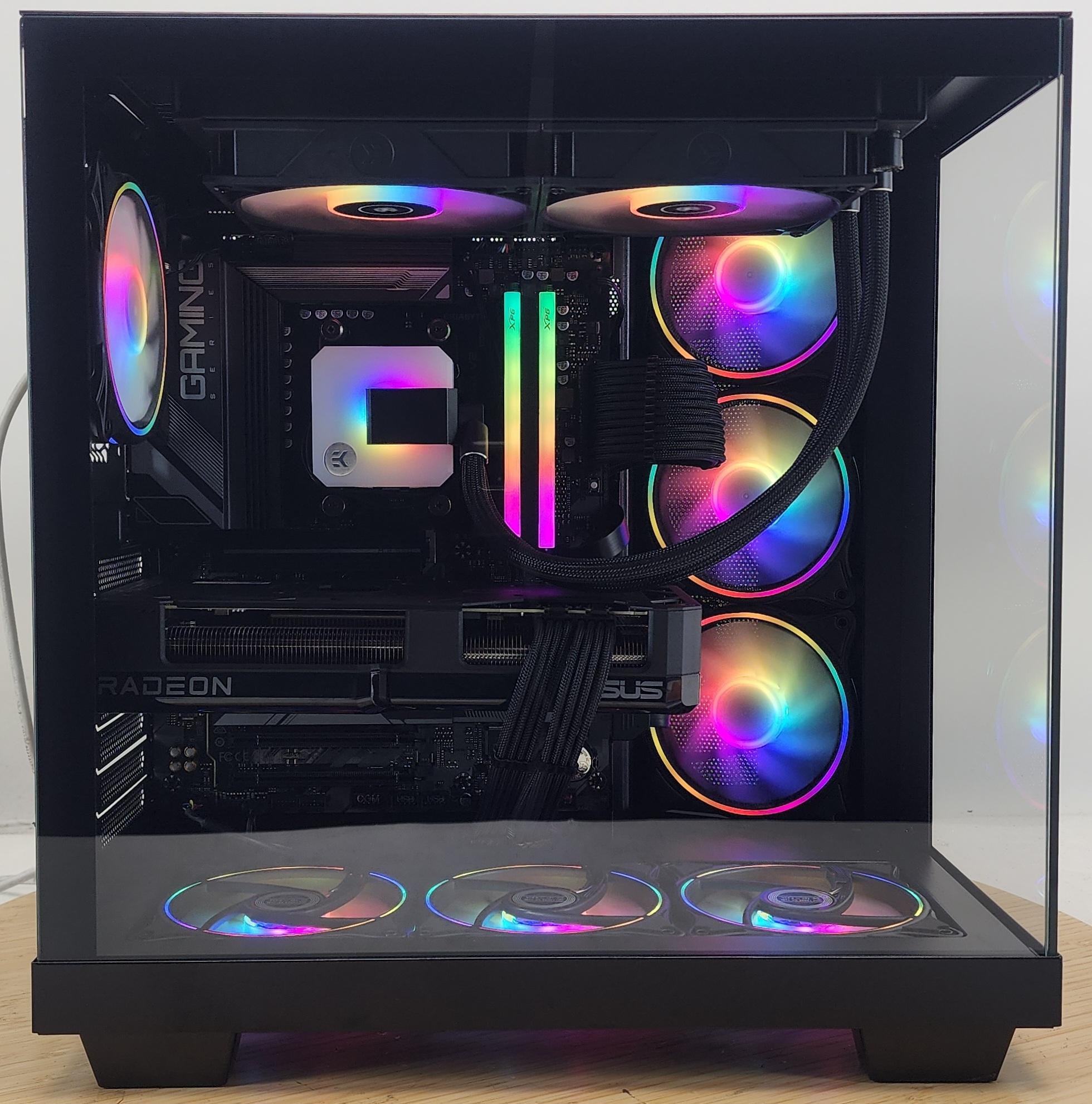 Gaming PC Ryzen 7 7700 32GB RAM 2TB SSD RX 7700 XT 12GB Win11 Computer