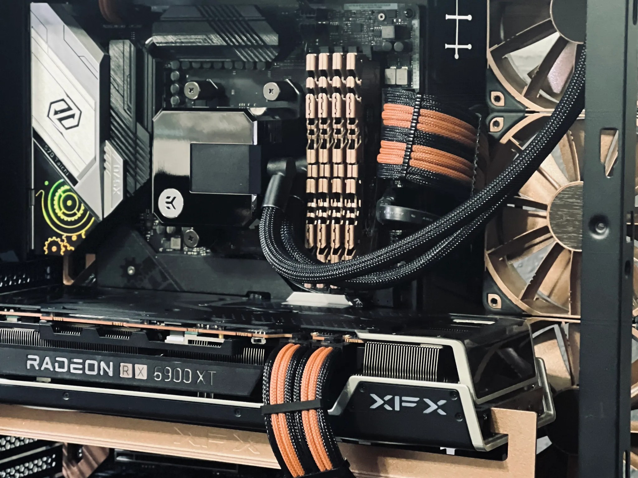 High-end gaming PC with a unique steampunk aesthetic - 5800X3D/6900 XT/32GB RAM